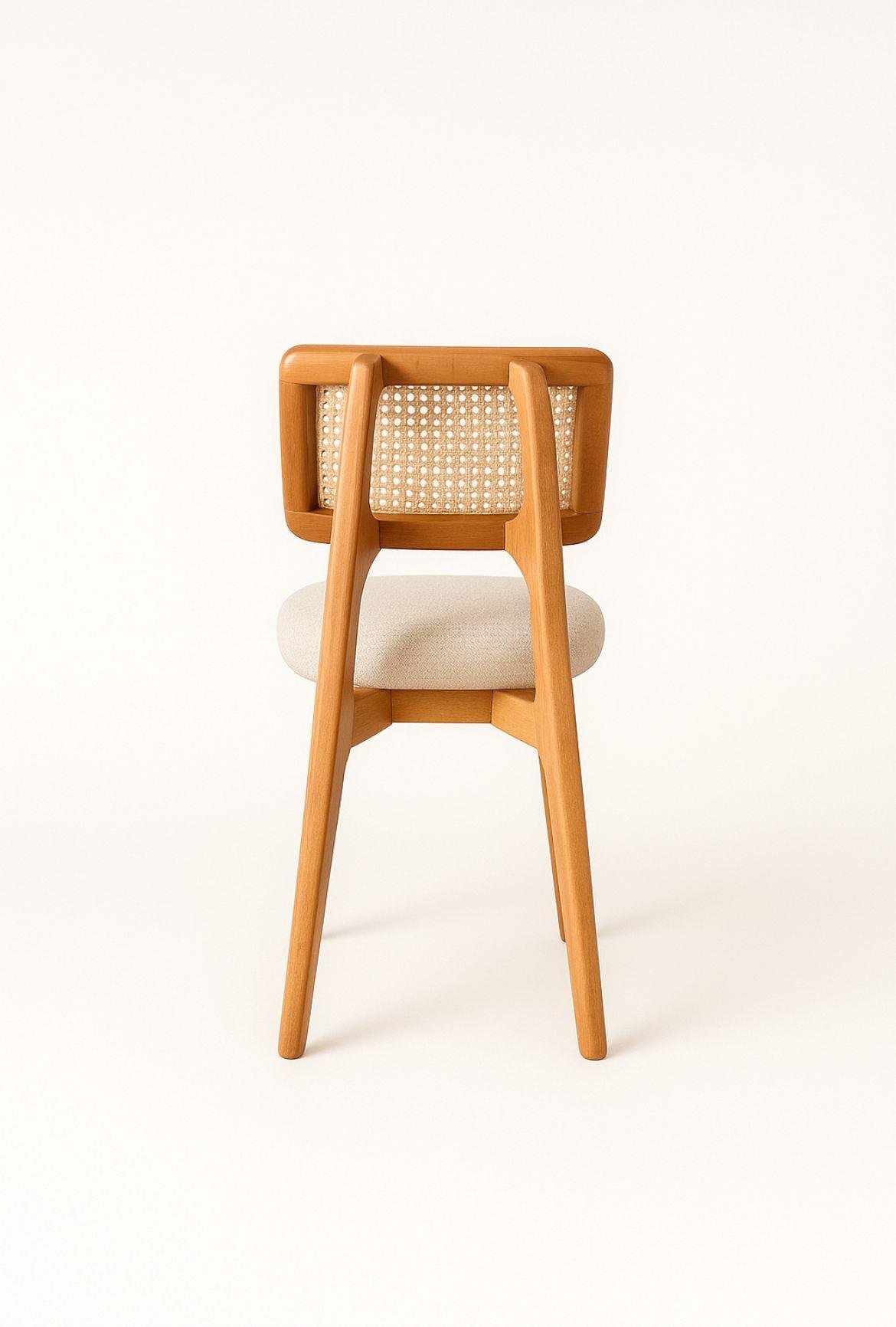 Yuvarlak Açılır Masa – Hasırlı Sandalyeli Ahşap Masa Takımı