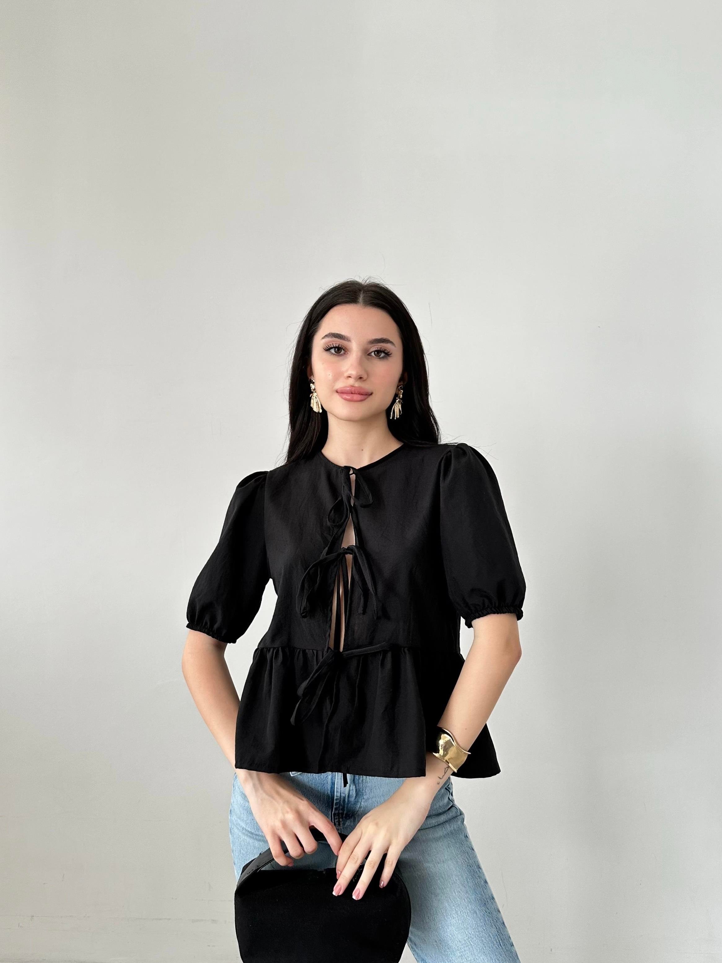 Bağlama Detaylı Siyah Bluz