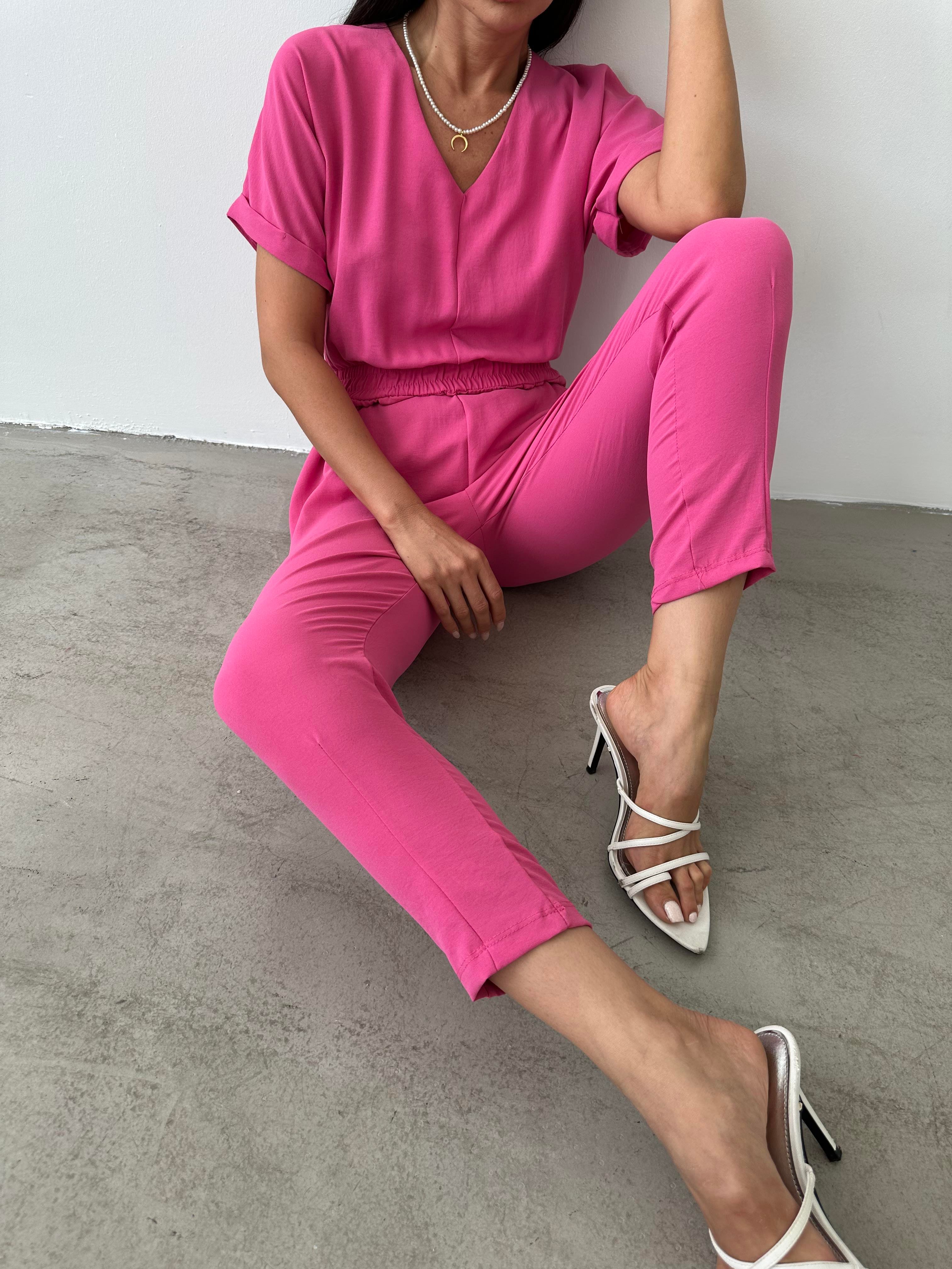 Beli Lastikli V Yaka Pembe Tulum