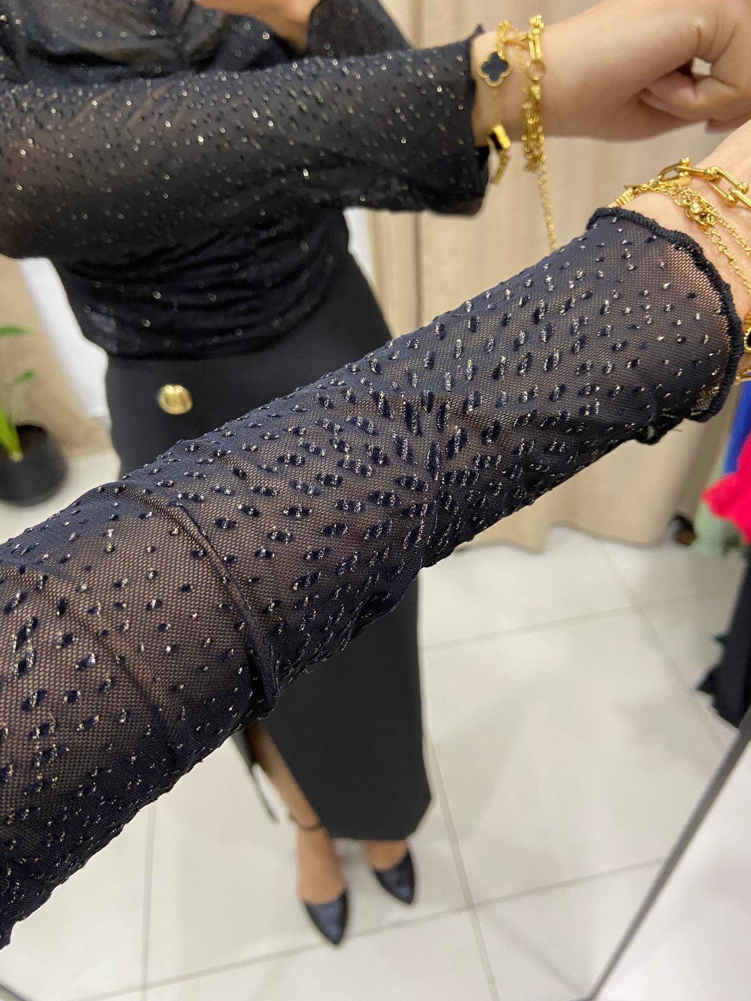Drape Detay Simli Siyah Tül Bluz