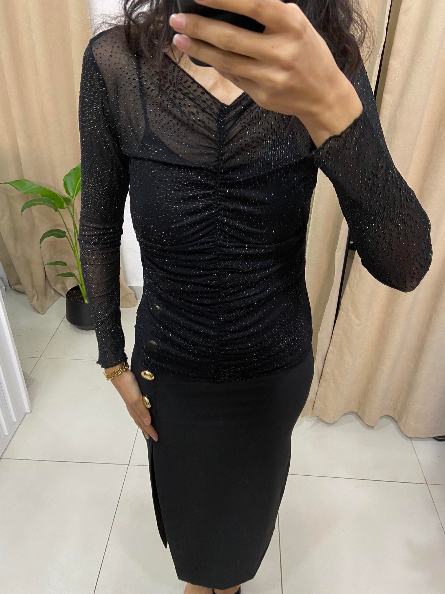 Drape Detay Simli Siyah Tül Bluz