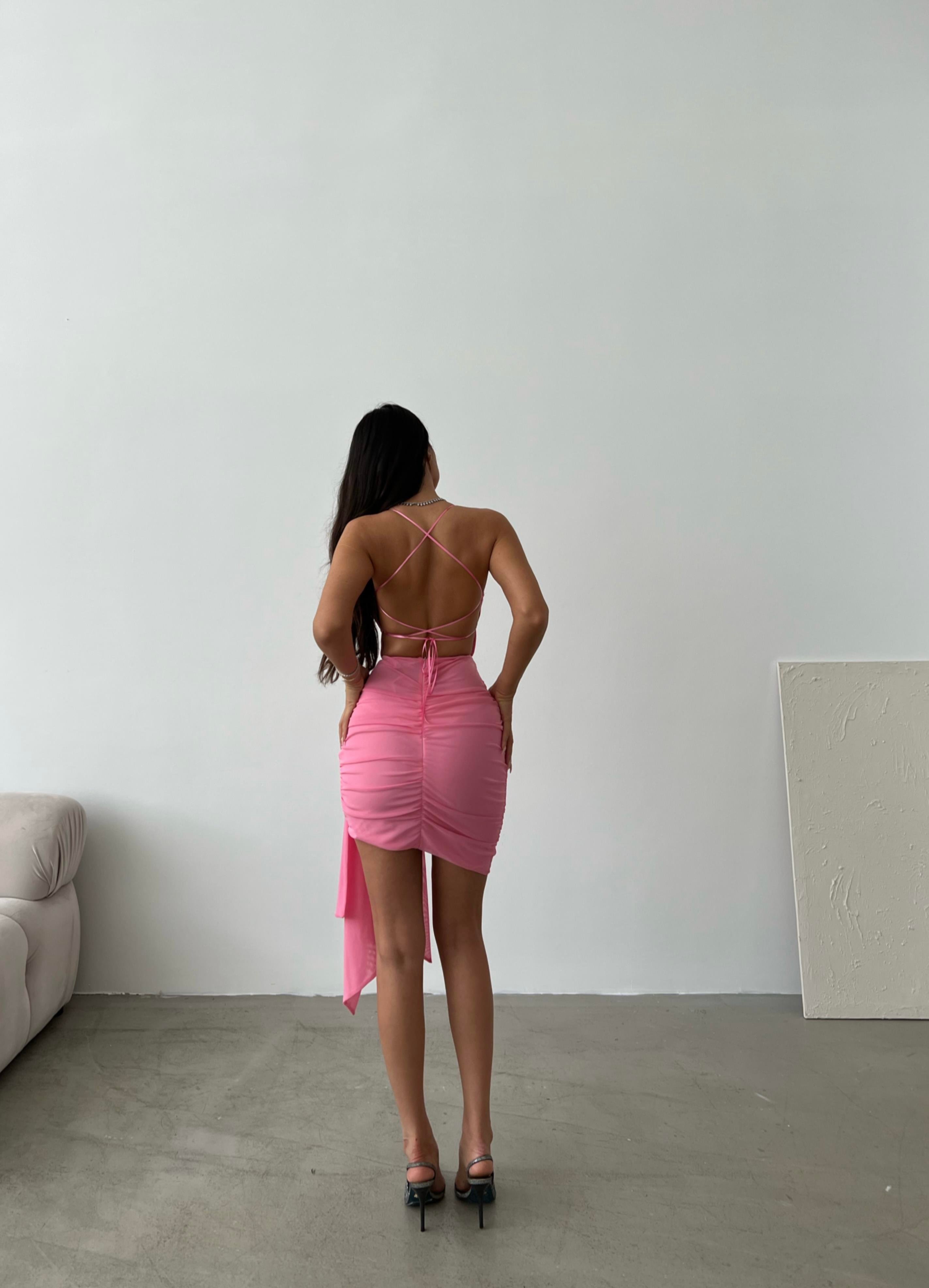 Drapeli Sırt Dekolteli Pembe Elbise