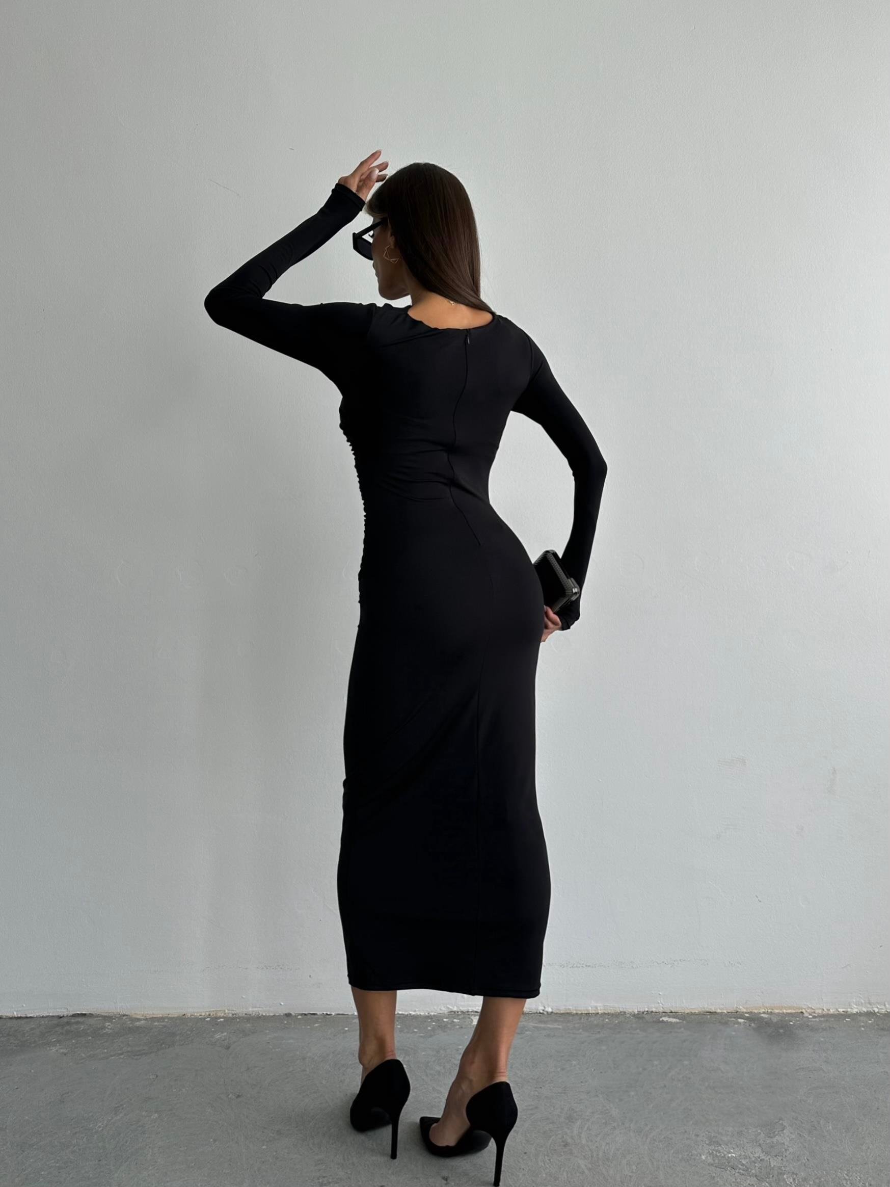 Uzun Kollu Göğüs Ve Bel Kısmı Drape Detaylı Siyah Elbise