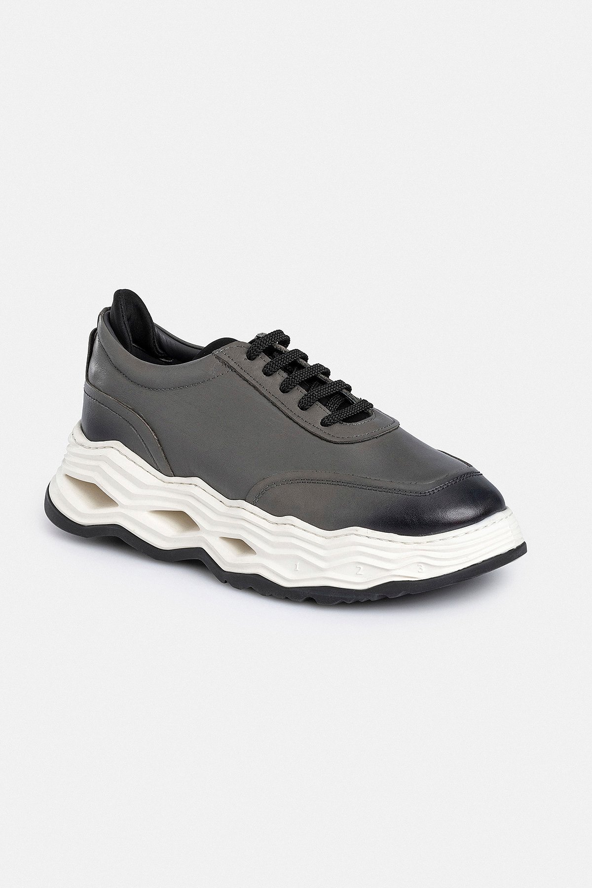 %100 Deri Esnek Tabanlı Gri Erkek Sneaker Ayakkabı