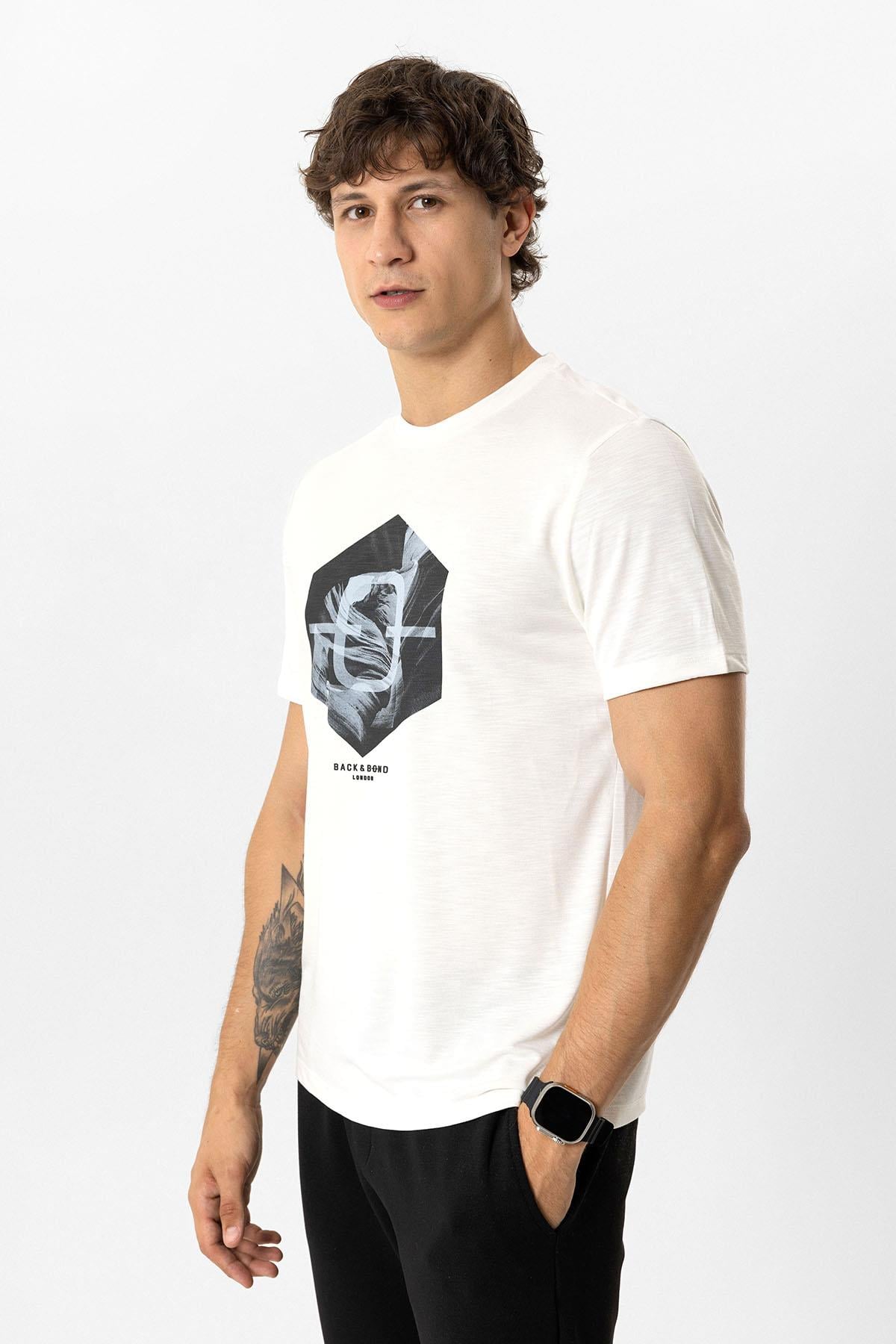 Beyaz Regular Fit Bisiklet Yaka Baskılı Tişört