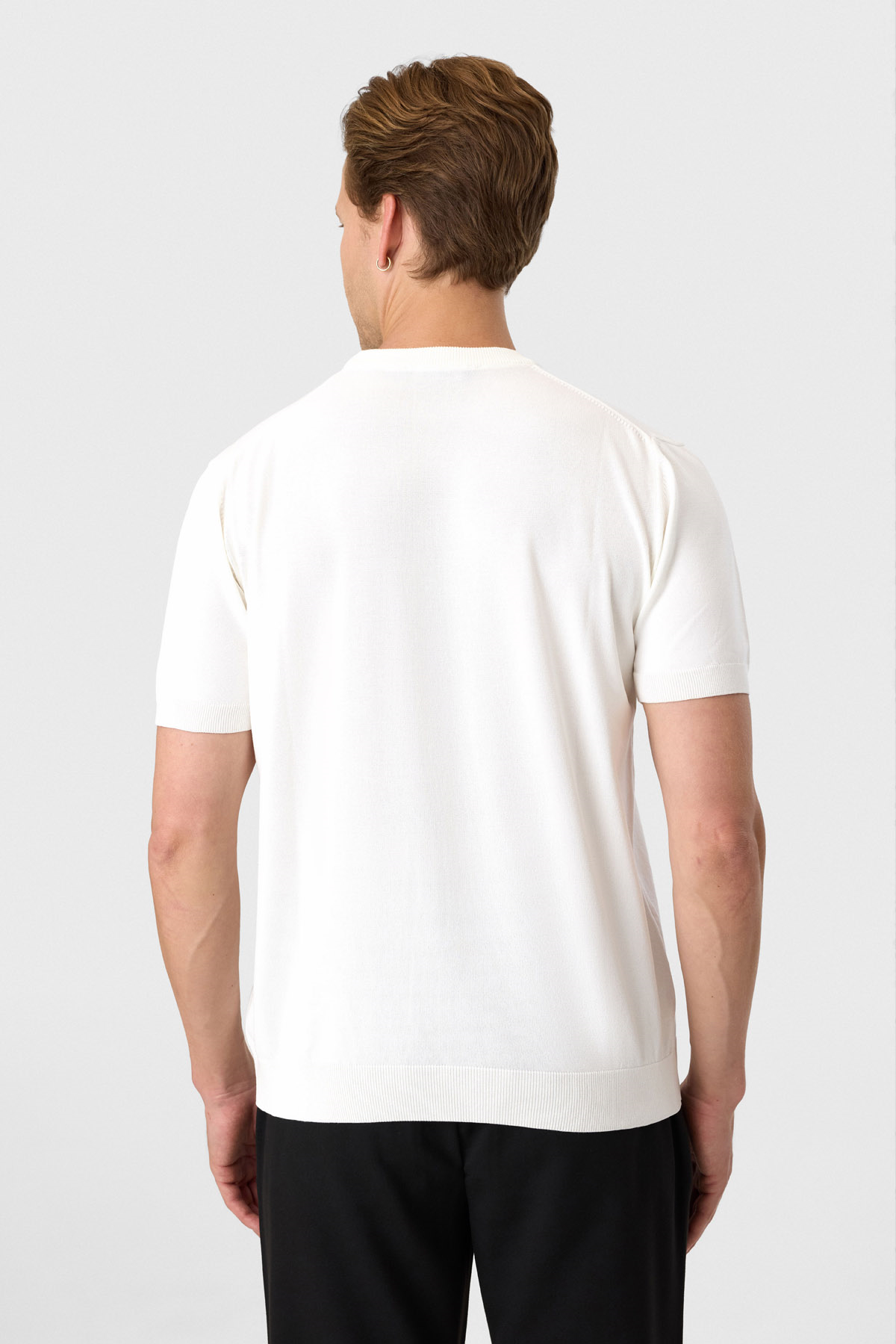 Beyaz Regular Fit Örme Triko