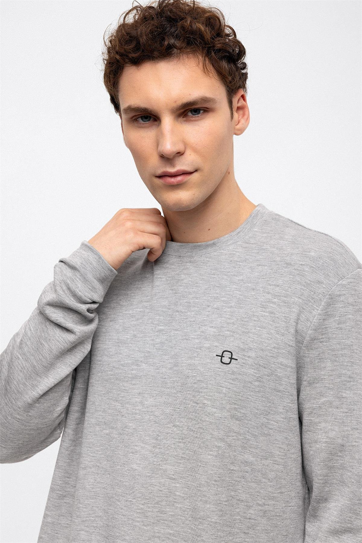 BİSİKLET YAKA BASKILI SWEAT