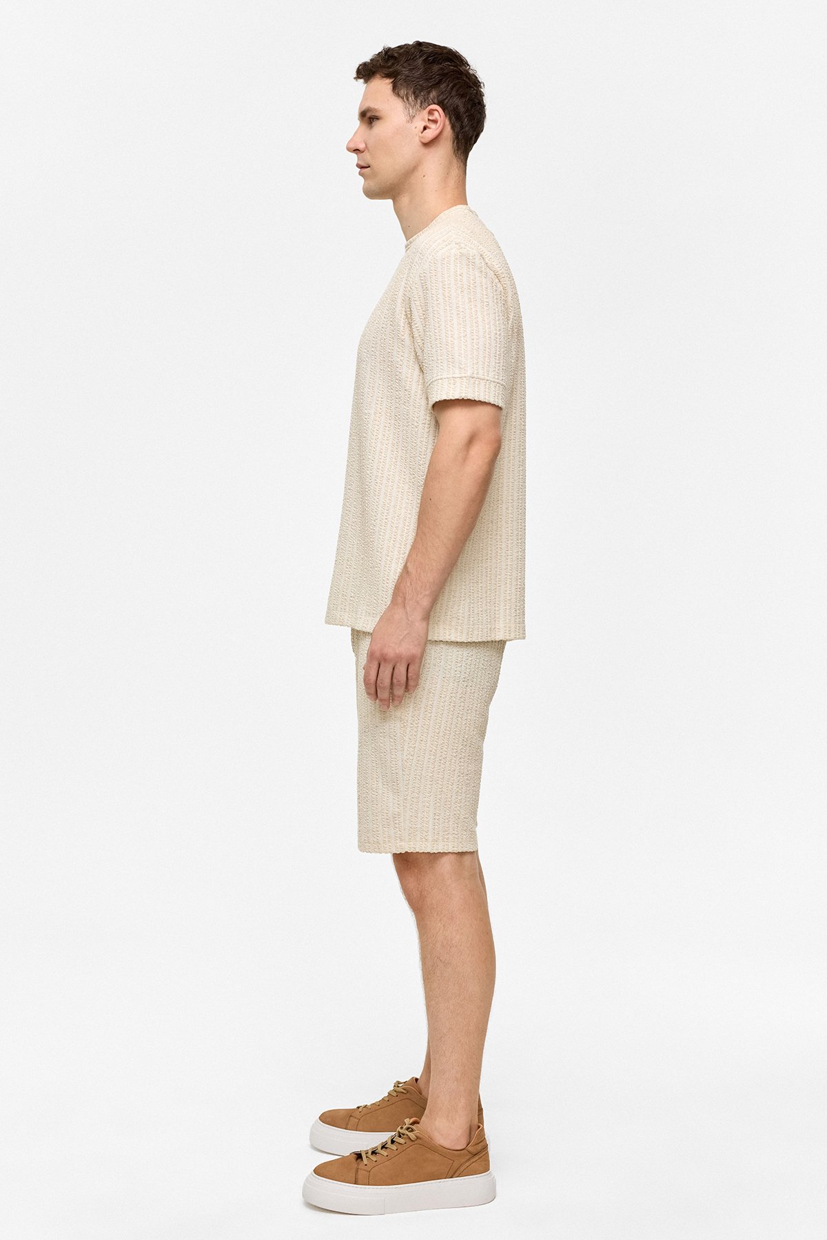 BİSİKLET YAKA JAKARLI RELAXED TSHIRT