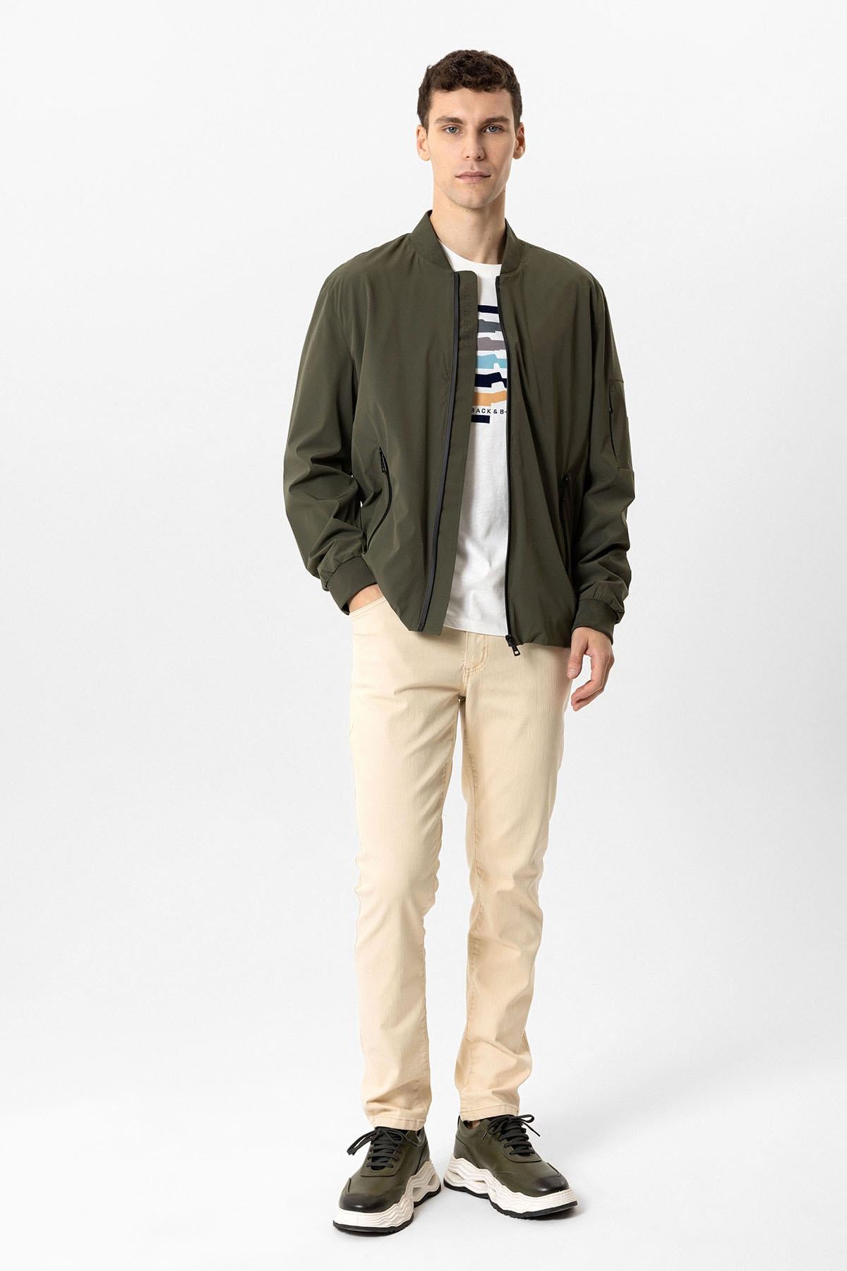 BOMBER JACKET