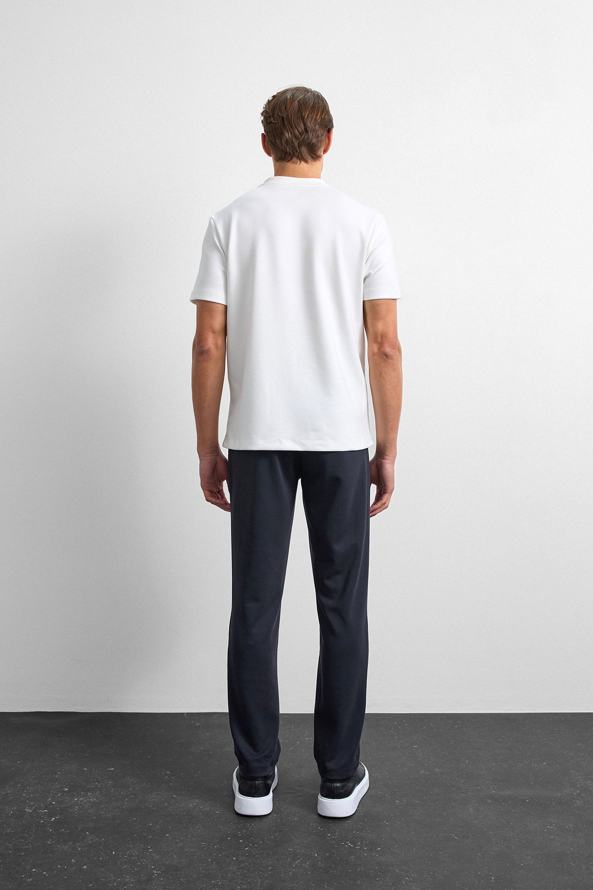 Ekru Regular Fit Basıc Tişört