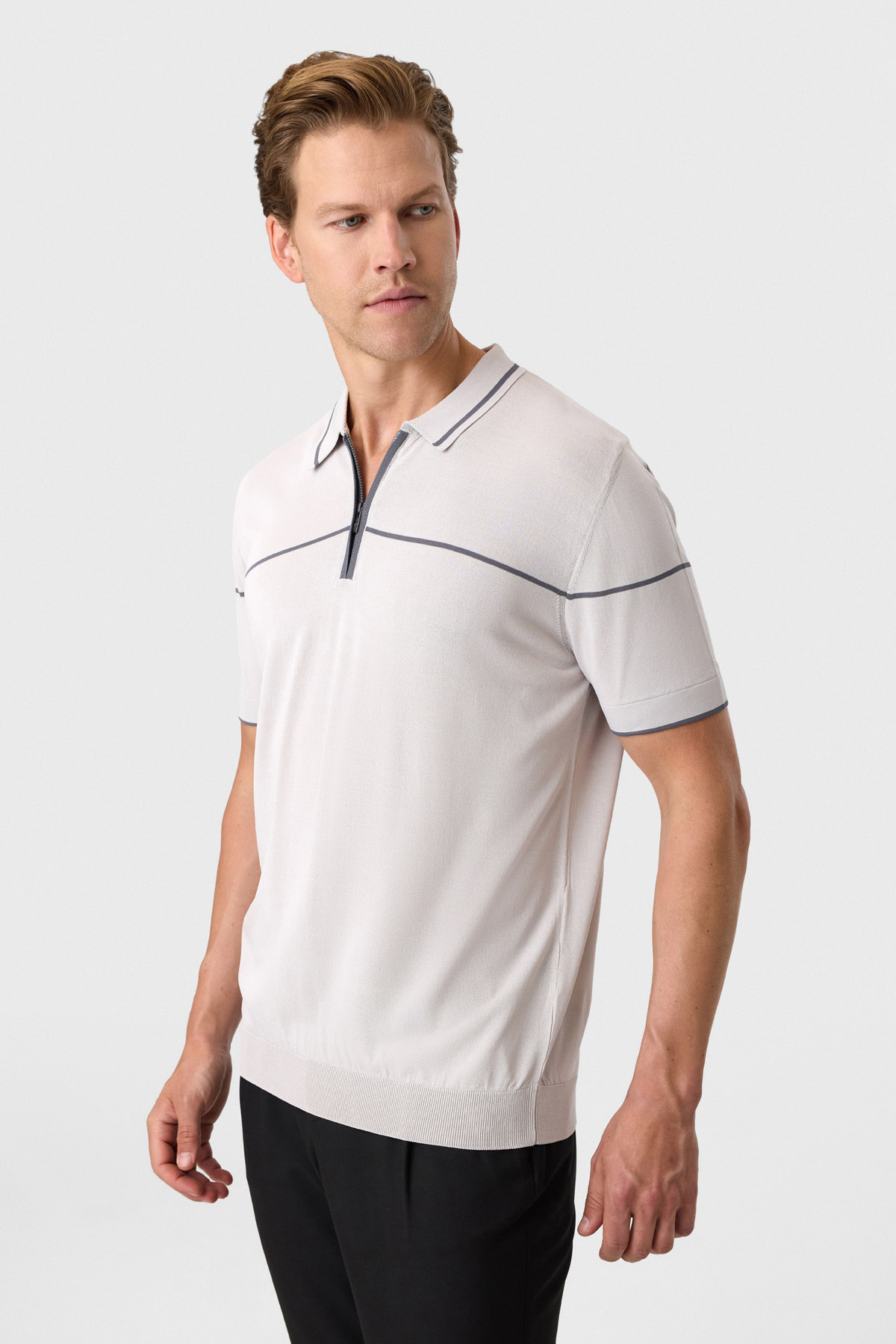 Gri Regular Fit Fermuarlı Polo Yaka Triko Tişört