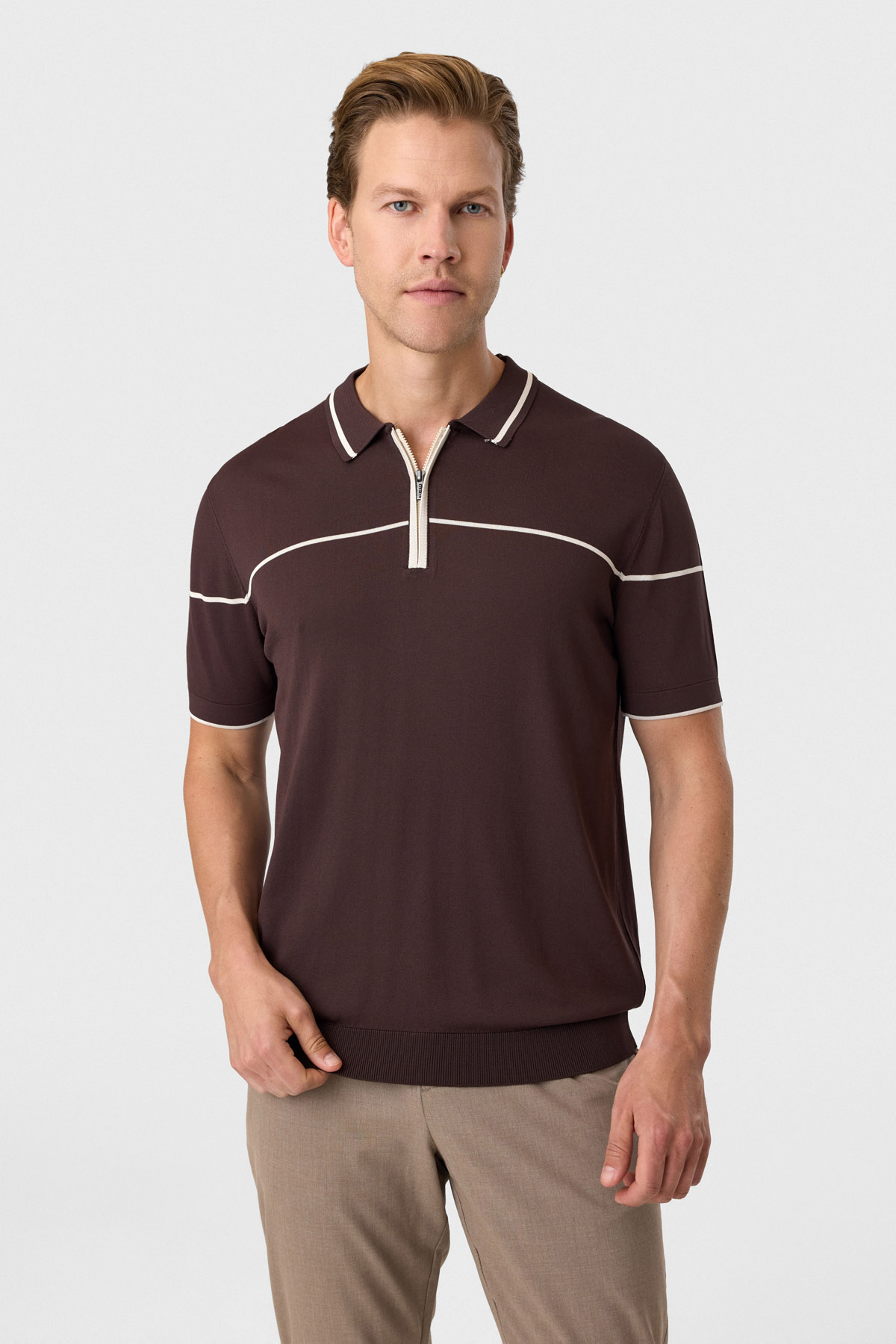 Kahve Regular Fit Fermuarlı Polo Yaka Triko Tişört