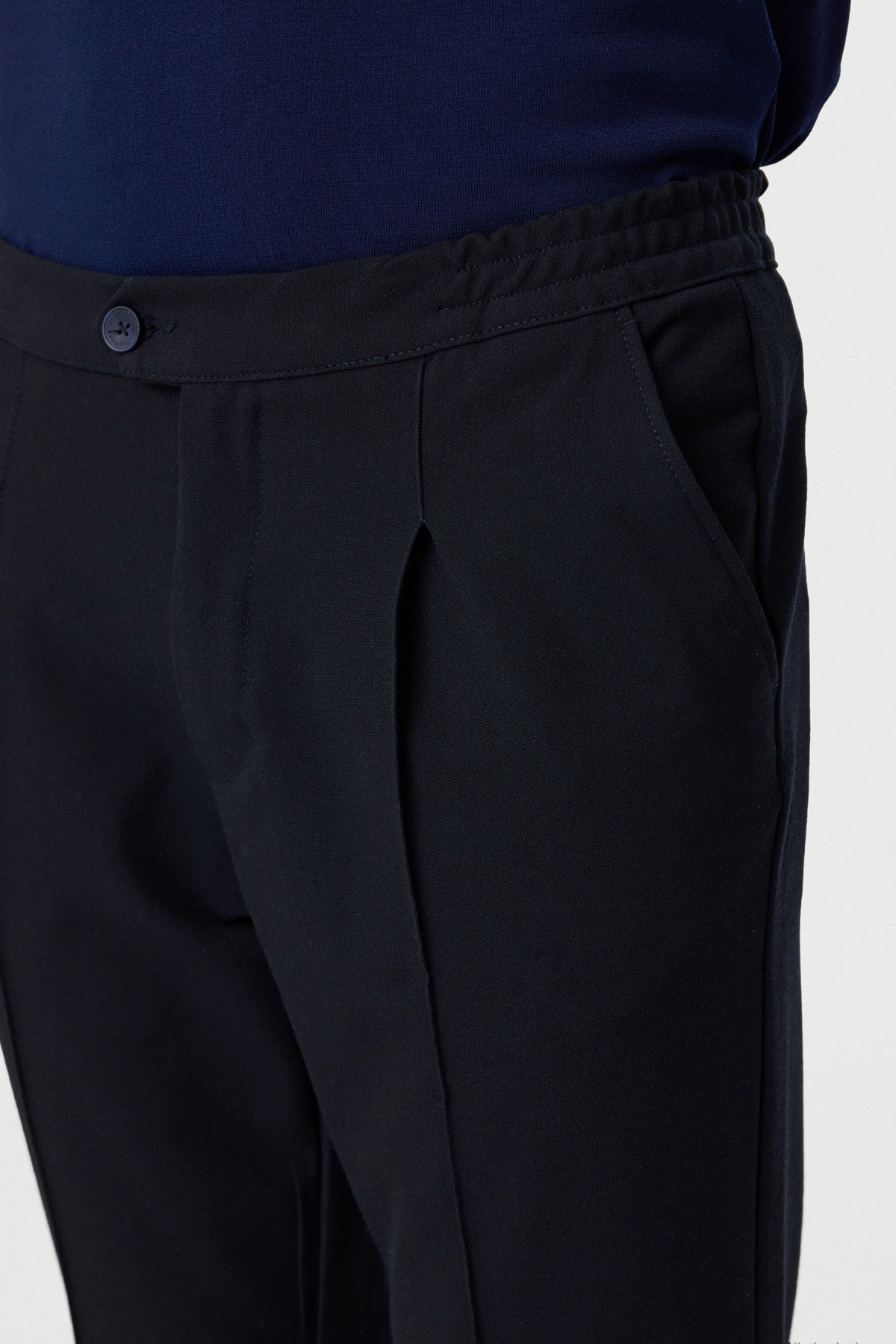 Pileli Nervürlü Lacivert Jogger Pantolon