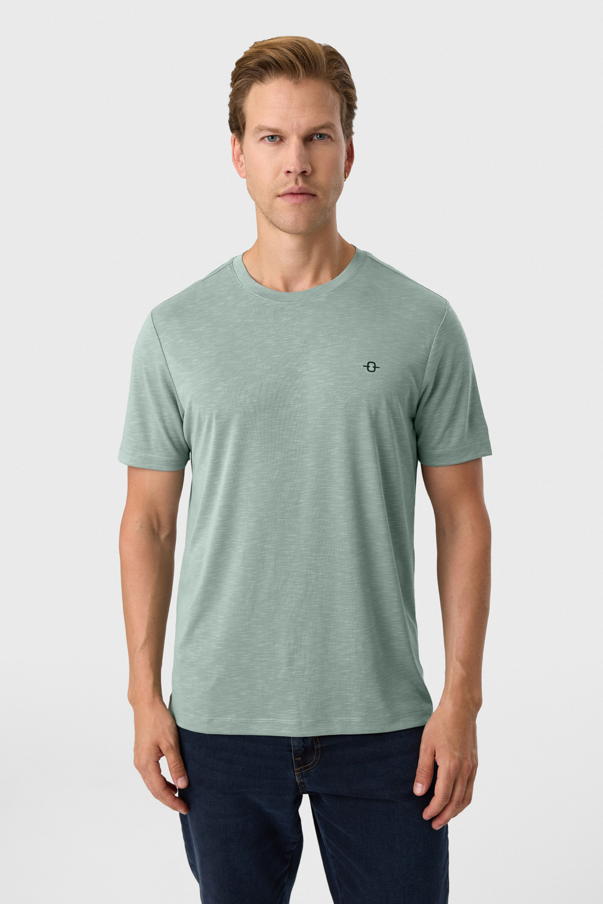 Regular Fit Adaçayı Basic Tişört