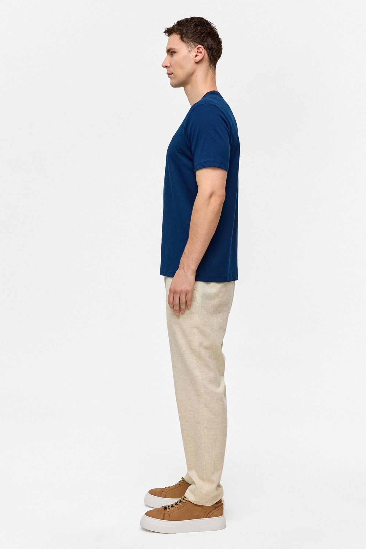 REGULAR FIT BASIC TSHIRT