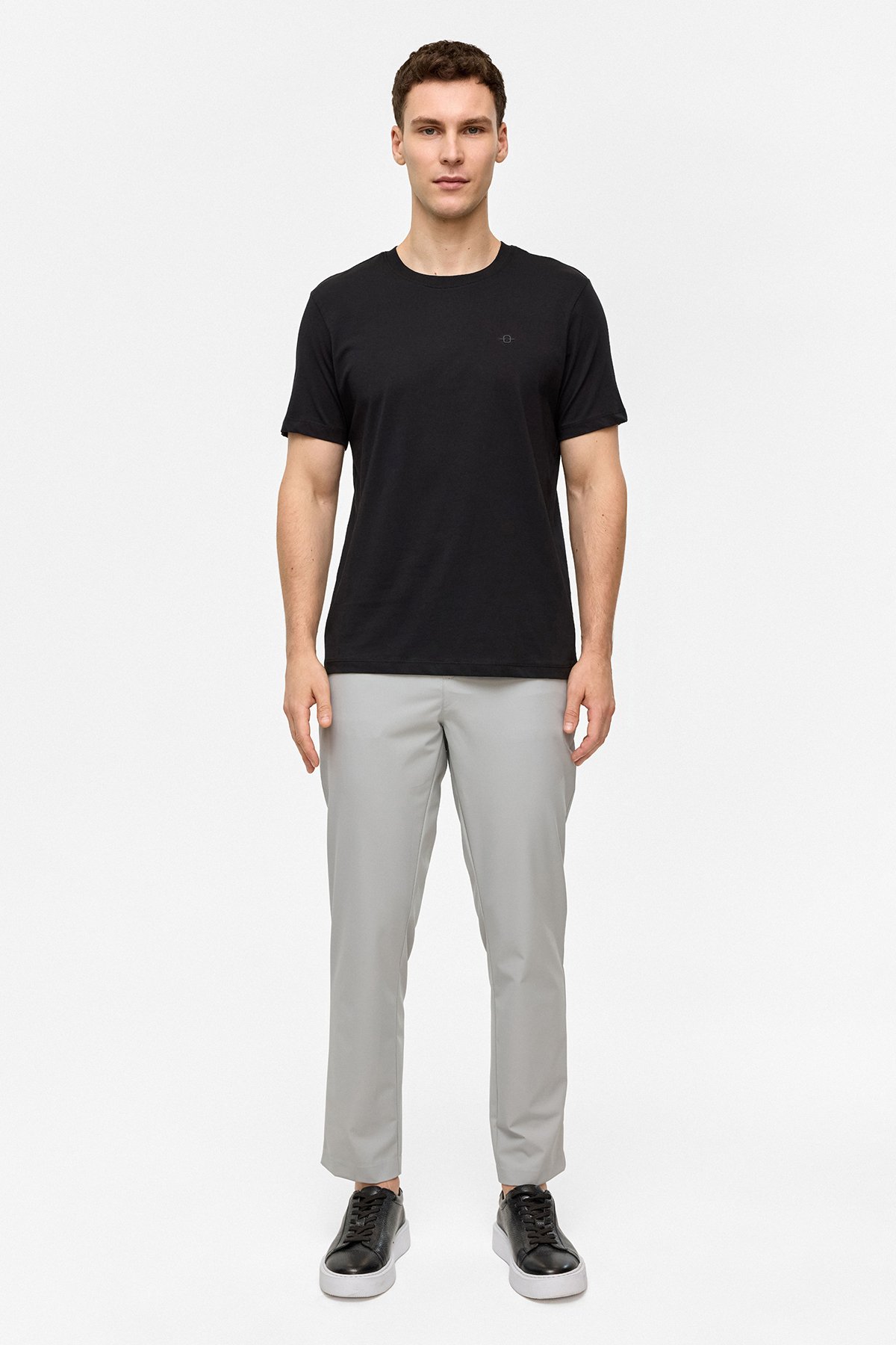 REGULAR FIT BASIC TSHIRT