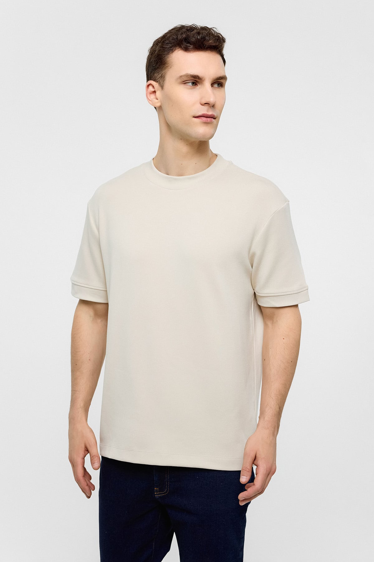 REGULAR FIT BİSİKLET YAKA BASIC TSHIRT