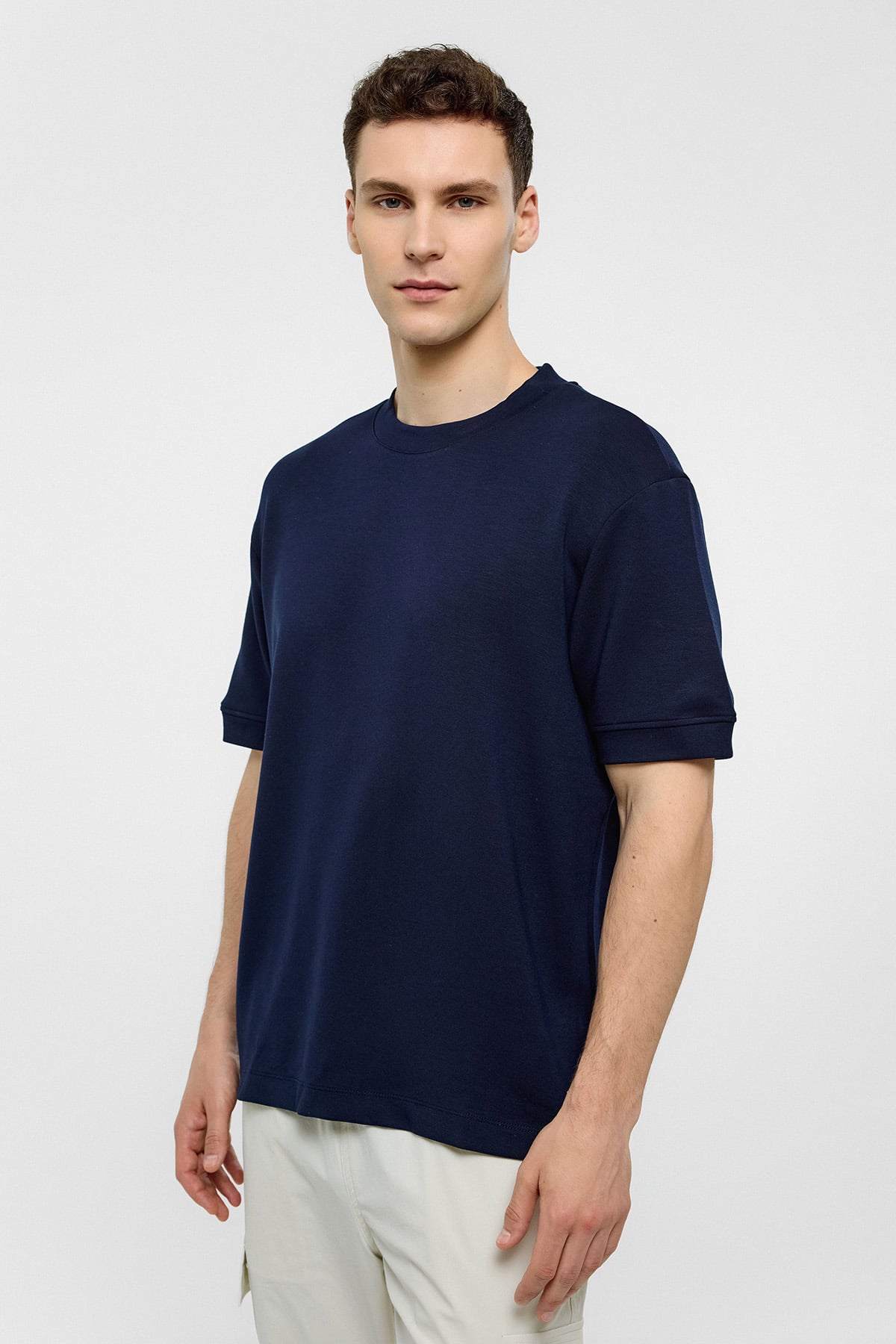 REGULAR FIT BİSİKLET YAKA BASIC TSHIRT