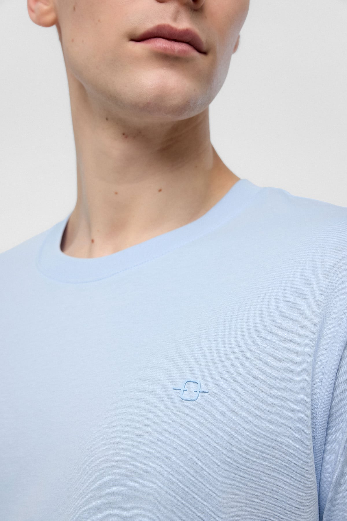 REGULAR FIT BİSİKLET YAKA BASİC TSHIRT