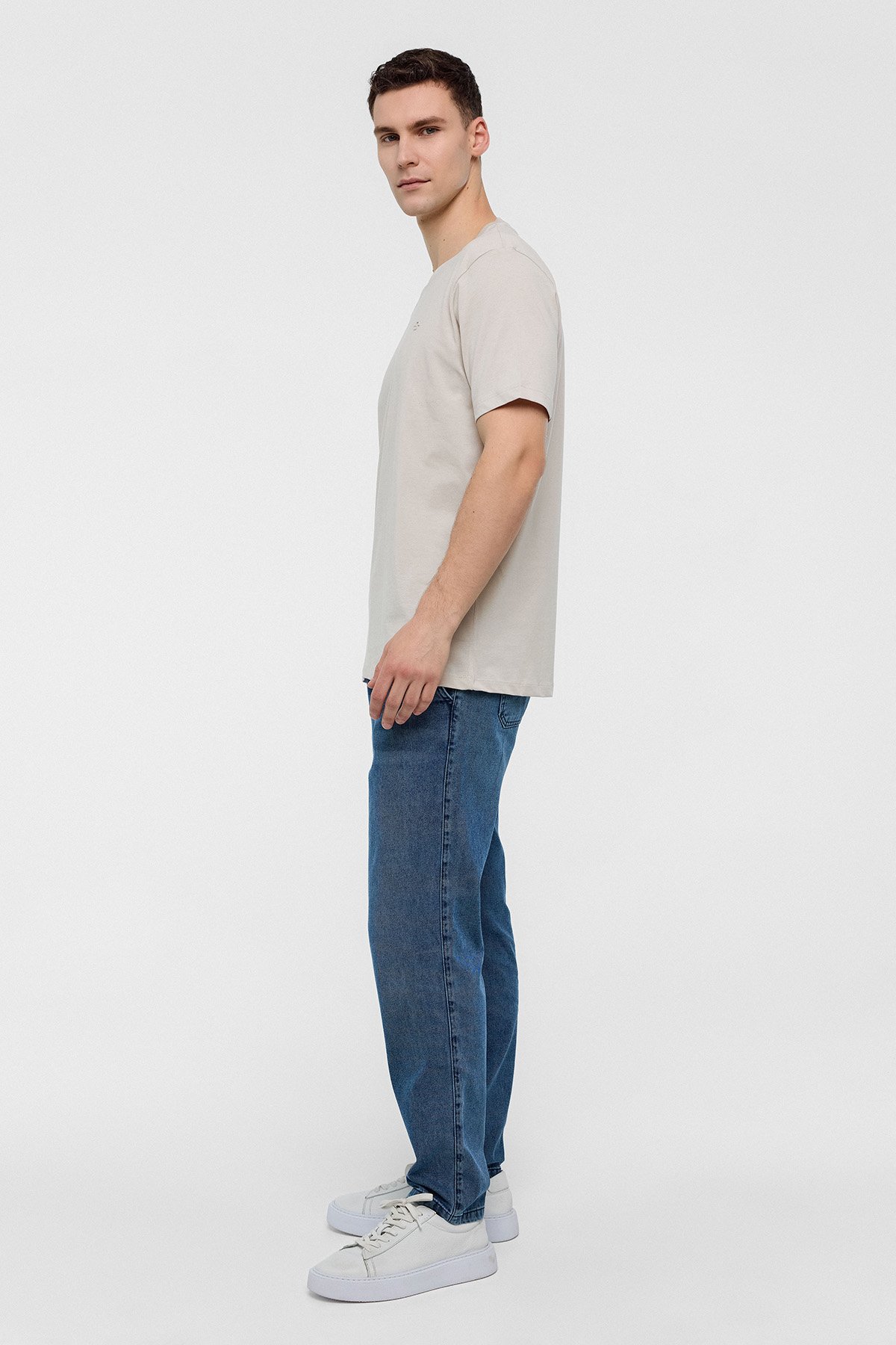 REGULAR FIT BİSİKLET YAKA BASİC TSHIRT