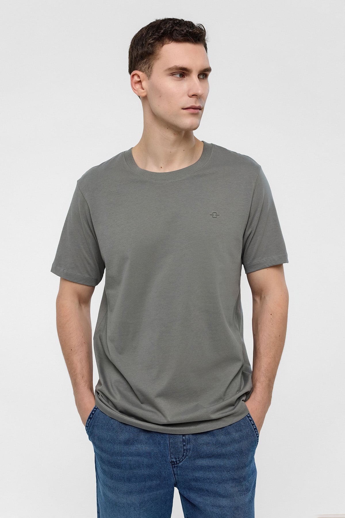 REGULAR FIT BİSİKLET YAKA BASİC TSHIRT