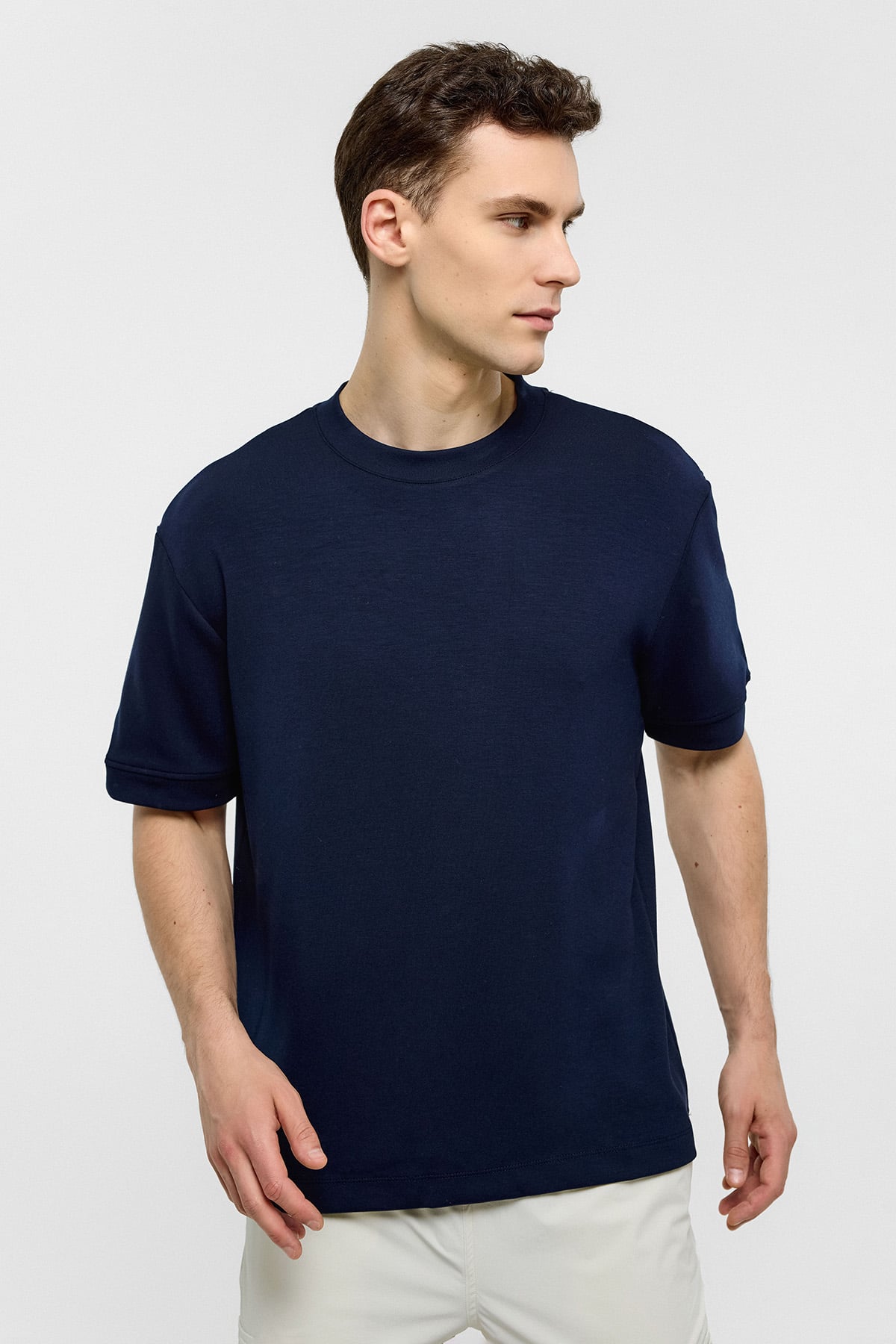 REGULAR FIT BİSİKLET YAKA BASIC TSHIRT