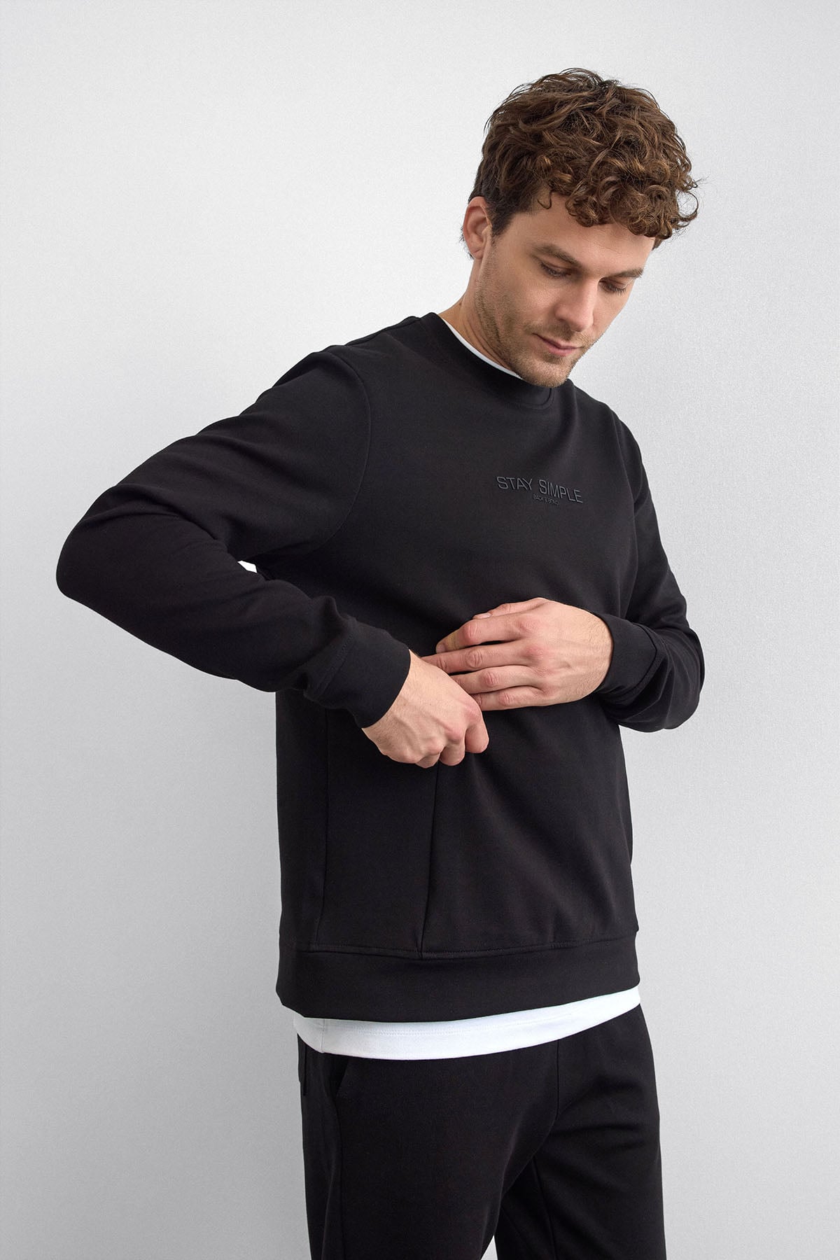 REGULAR FIT BİSİKLET YAKA SWEAT