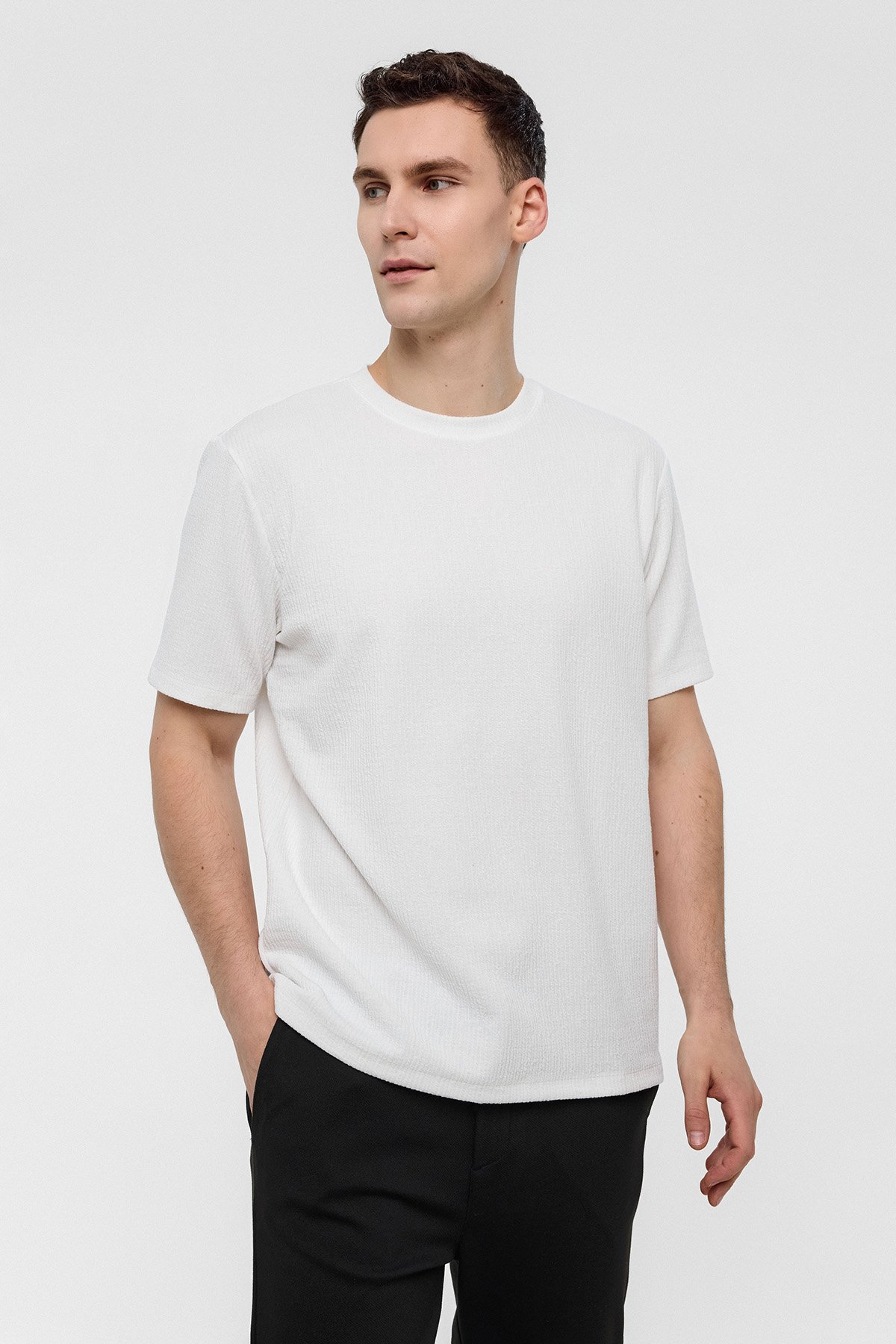 REGULAR FIT BİSİKLET YAKA TSHIRT