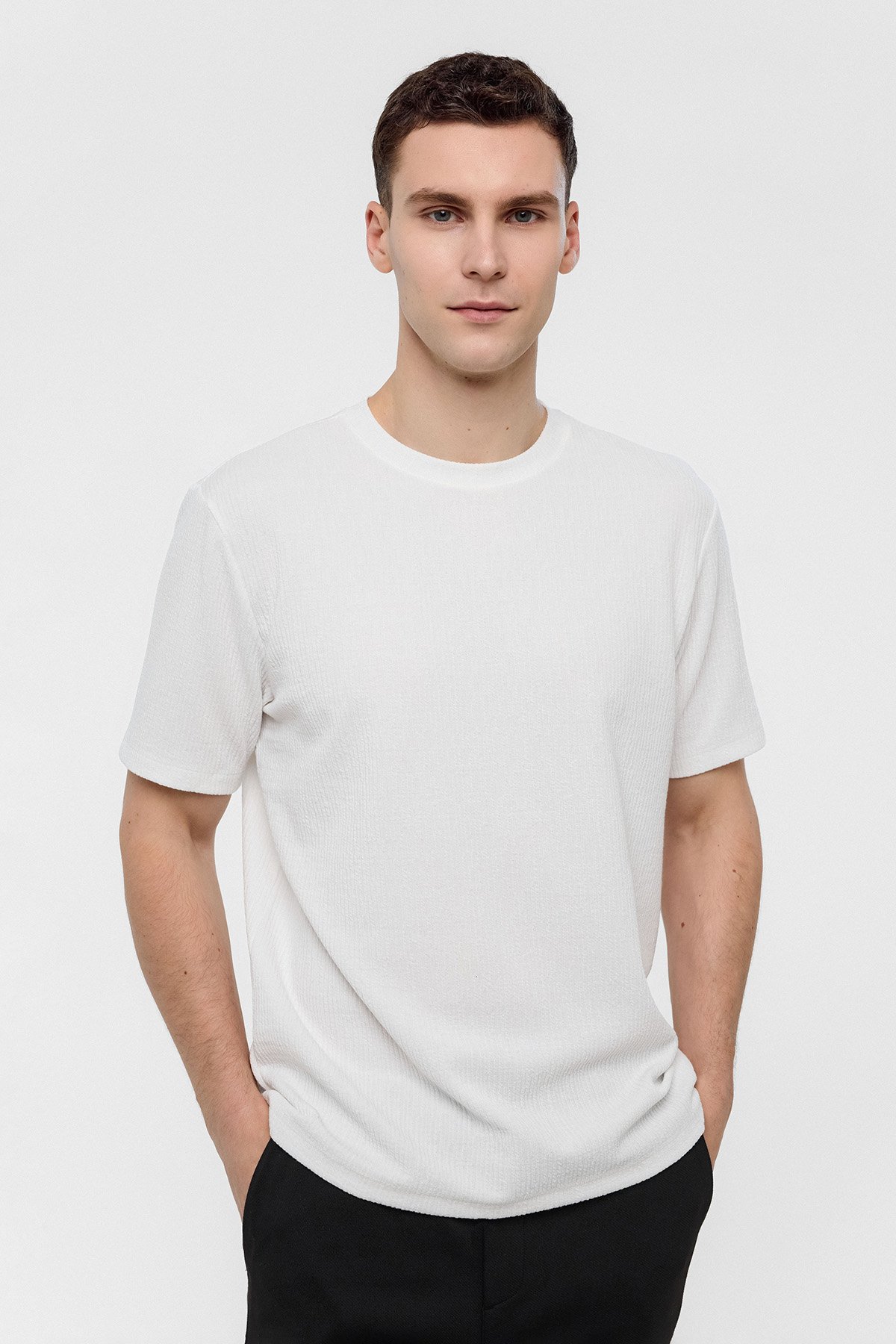 REGULAR FIT BİSİKLET YAKA TSHIRT