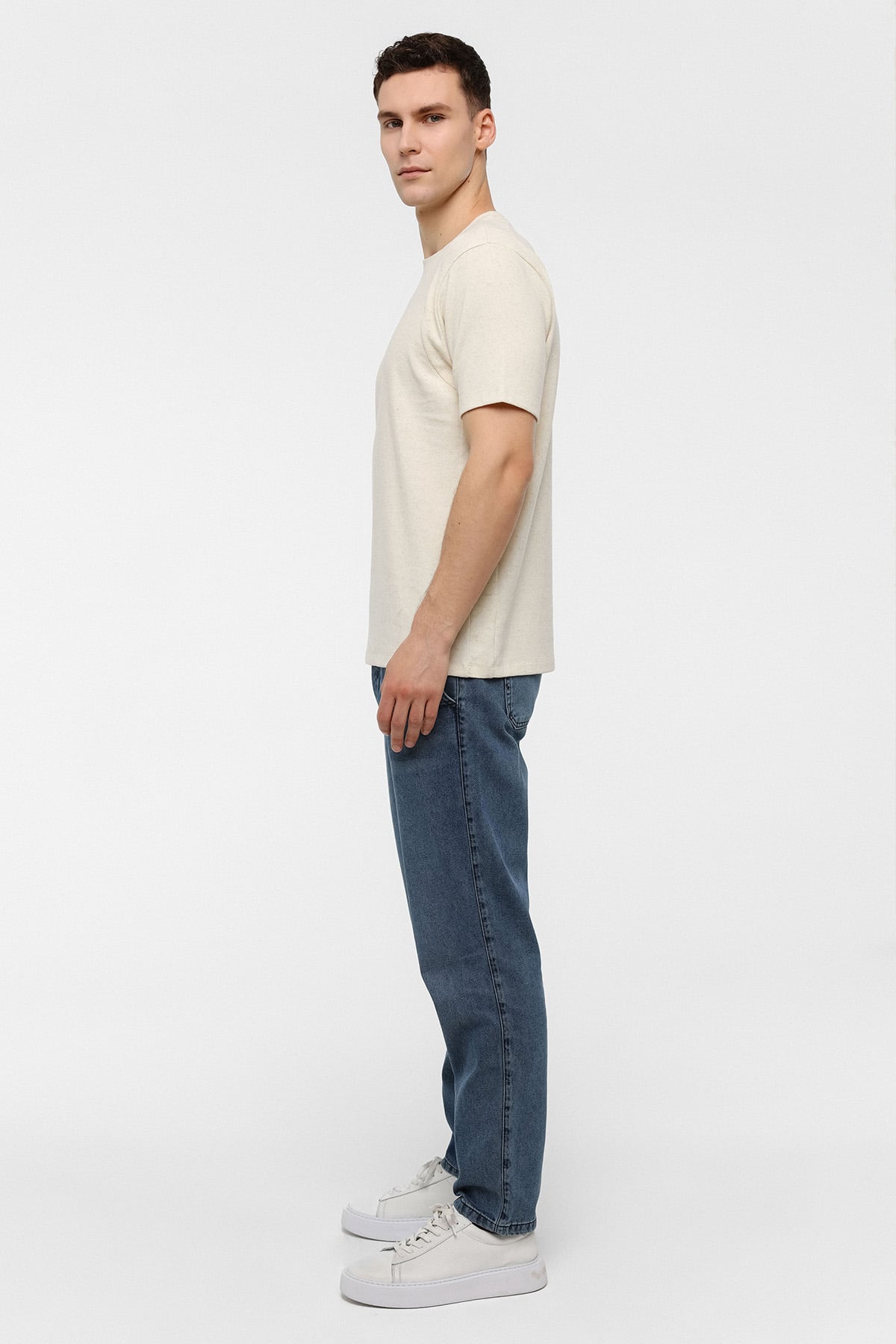 REGULAR FIT BİSİKLET YAKA TSHIRT