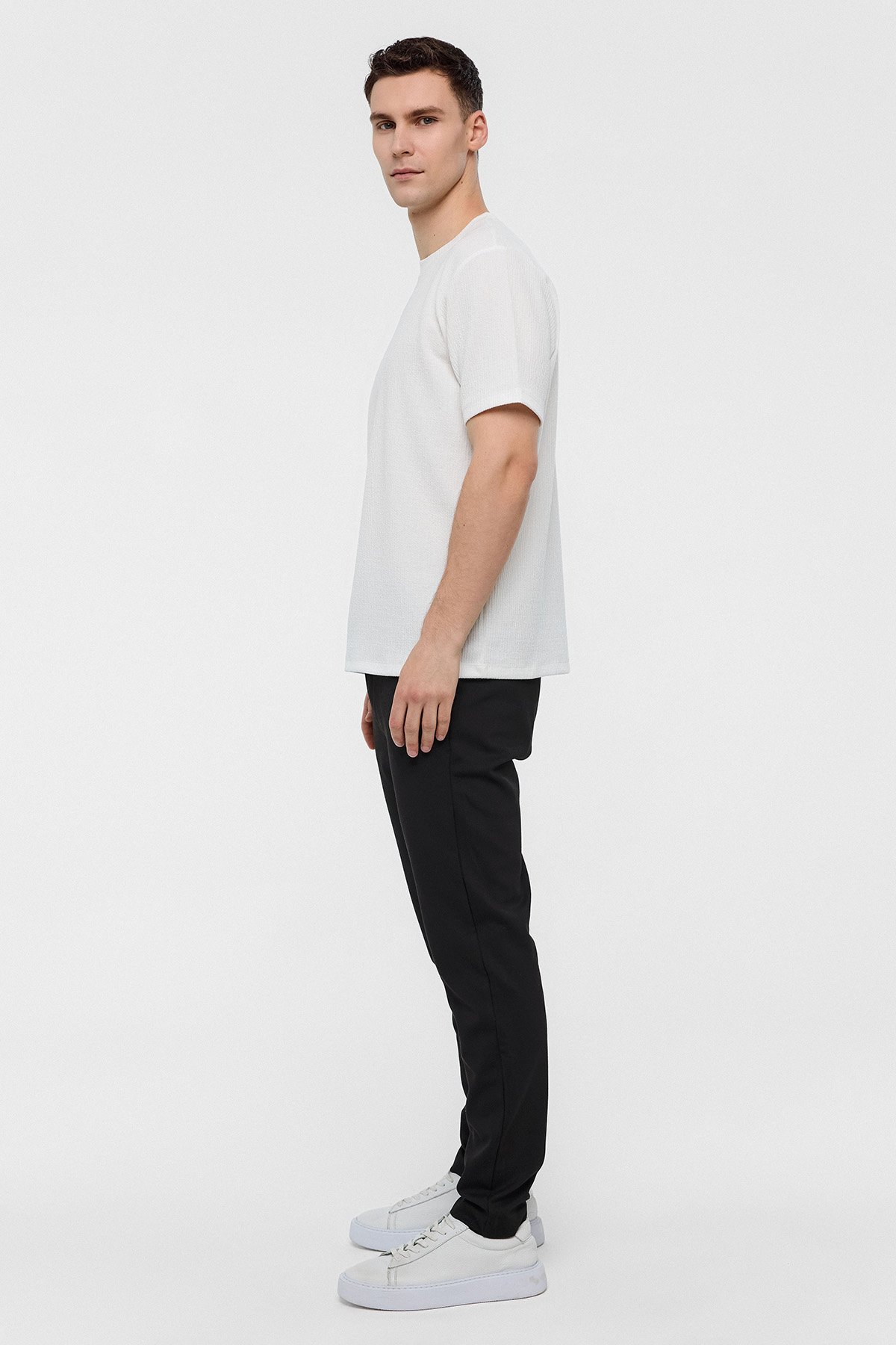 REGULAR FIT BİSİKLET YAKA TSHIRT