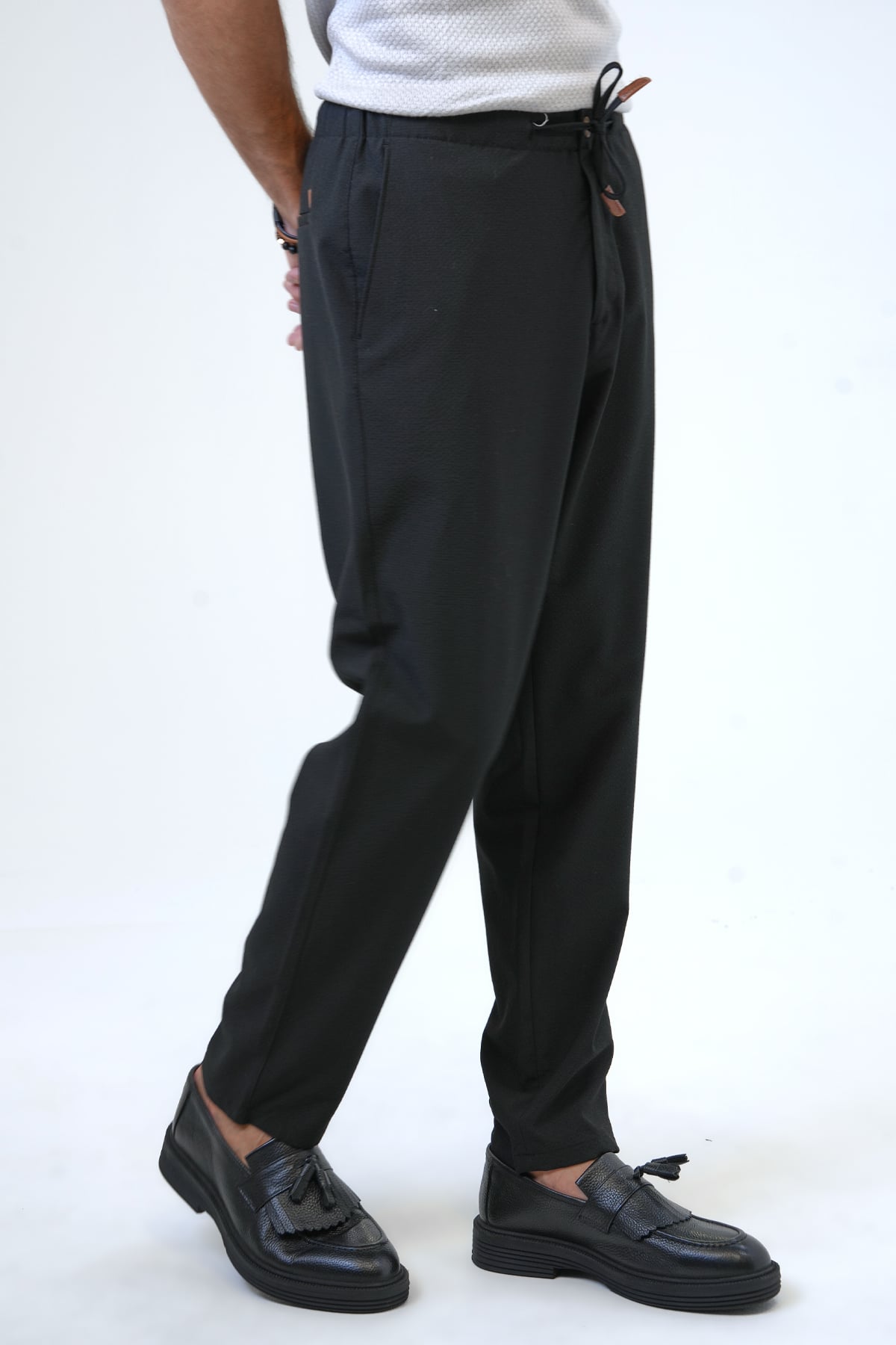 REGULAR FIT DOKUMA JOGGER PANTOLON