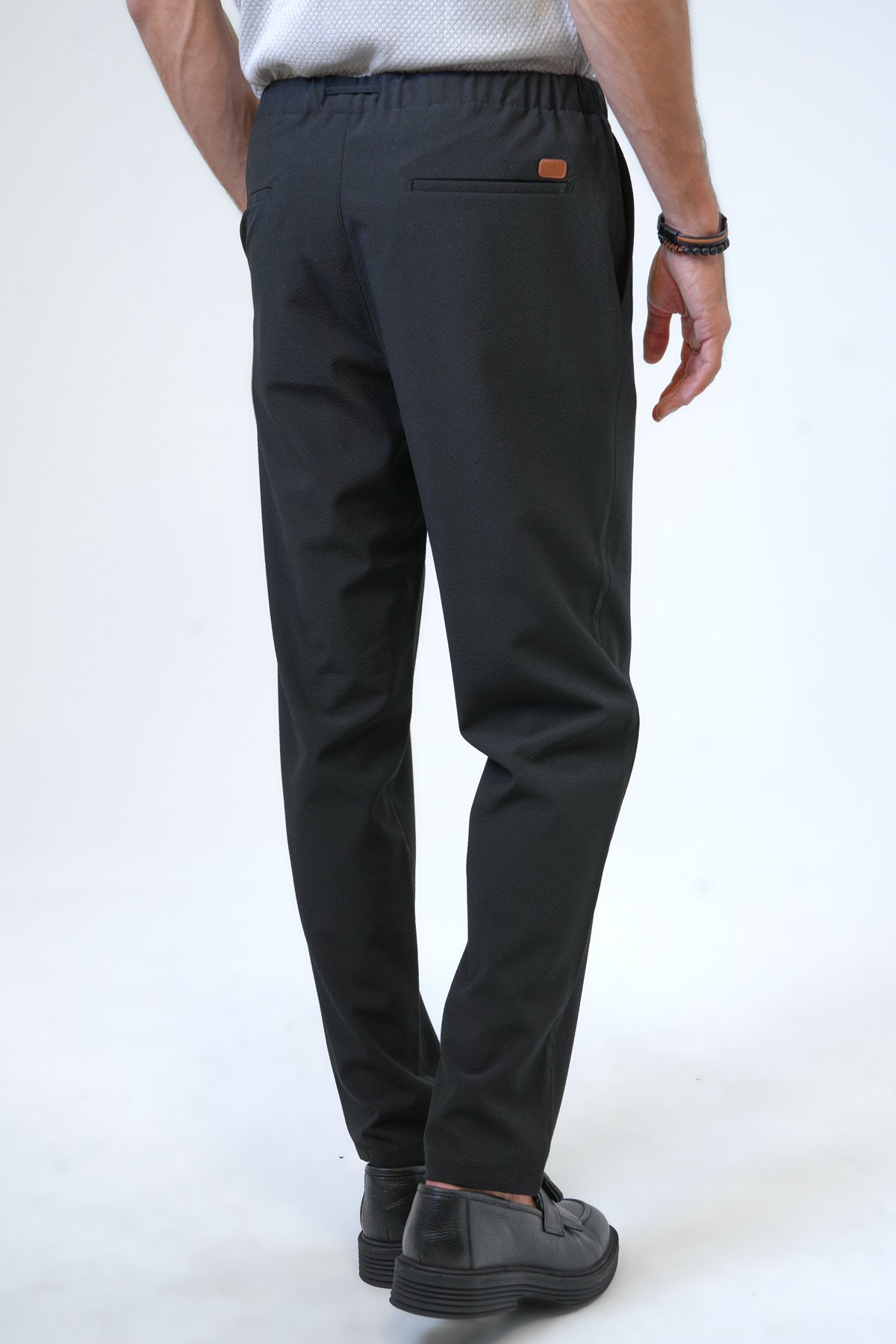REGULAR FIT DOKUMA JOGGER PANTOLON