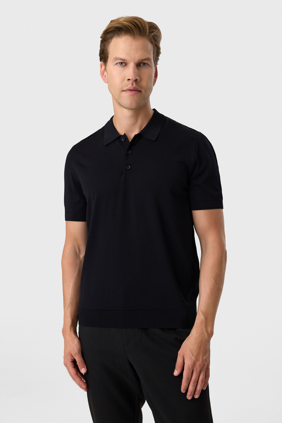 Regular Fit Düğmeli Siyah Polo Yaka Tişört
