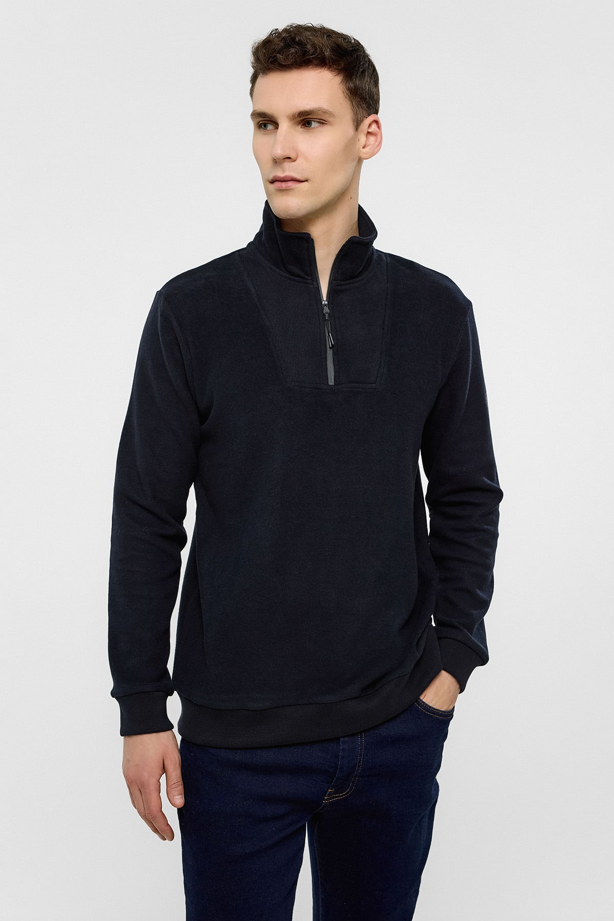 REGULAR FIT FERMUARLI BALIKÇI YAKA SWEAT