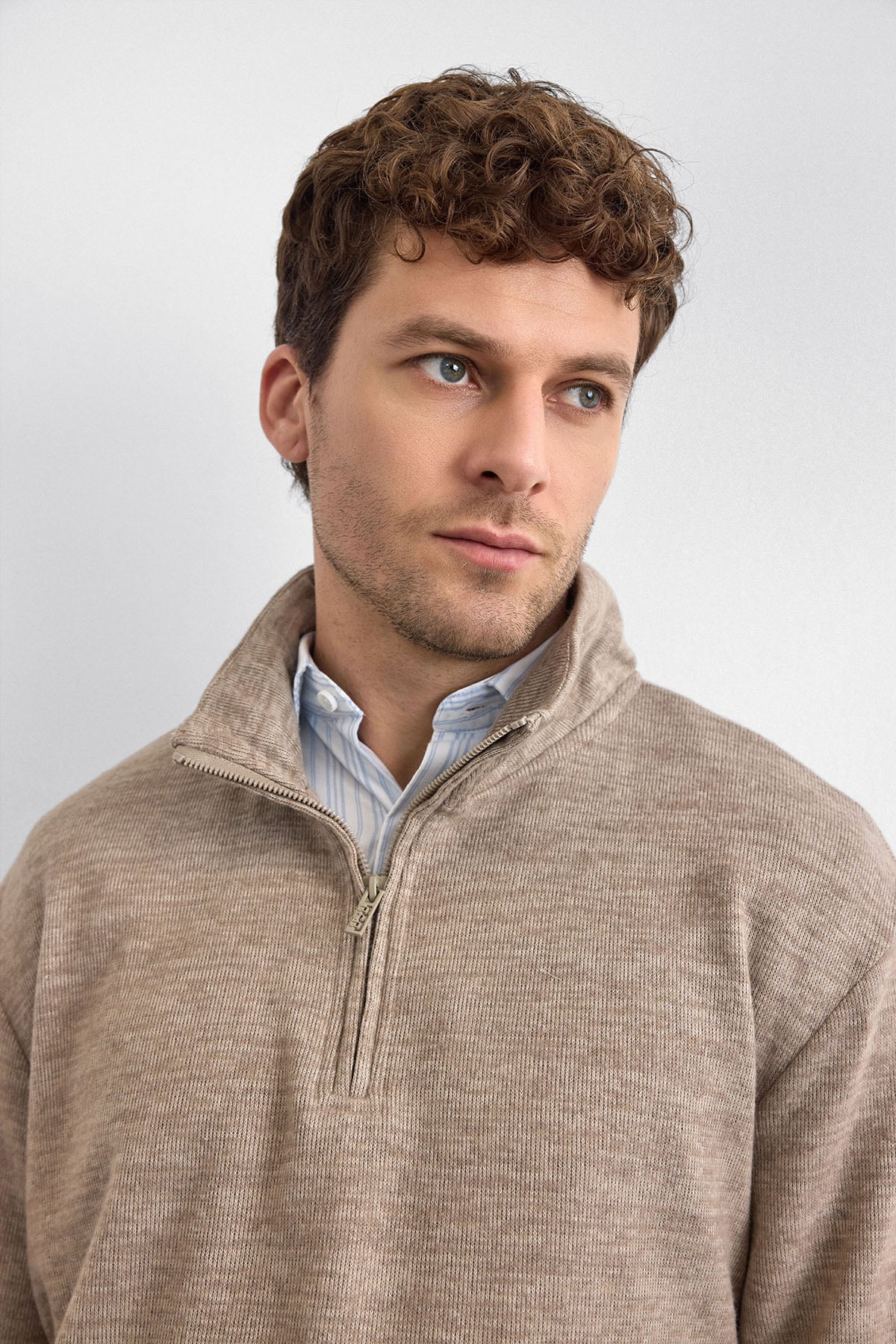 REGULAR FIT YARIM FERMUARLI SWEAT