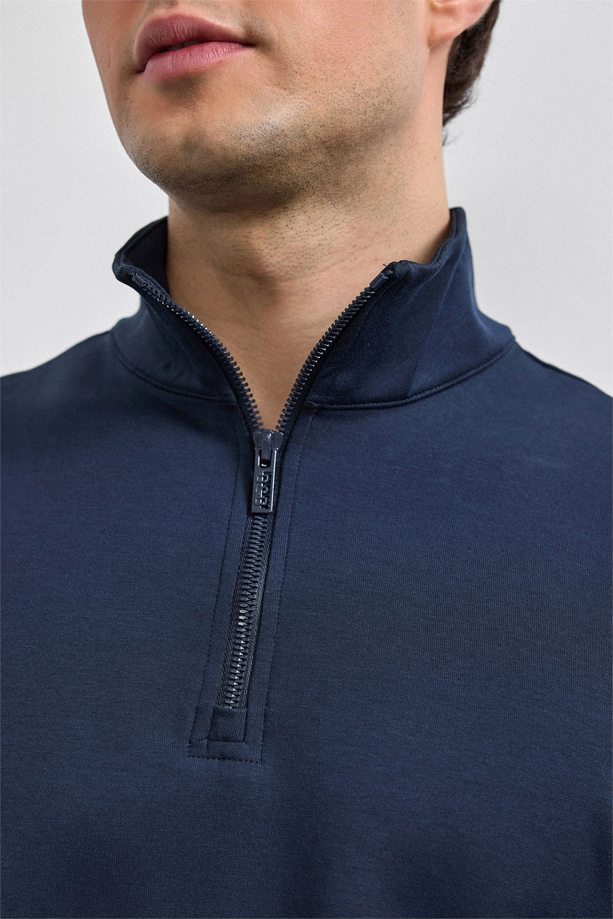 REGULAR FIT YARIM FERMUARLI SWEAT