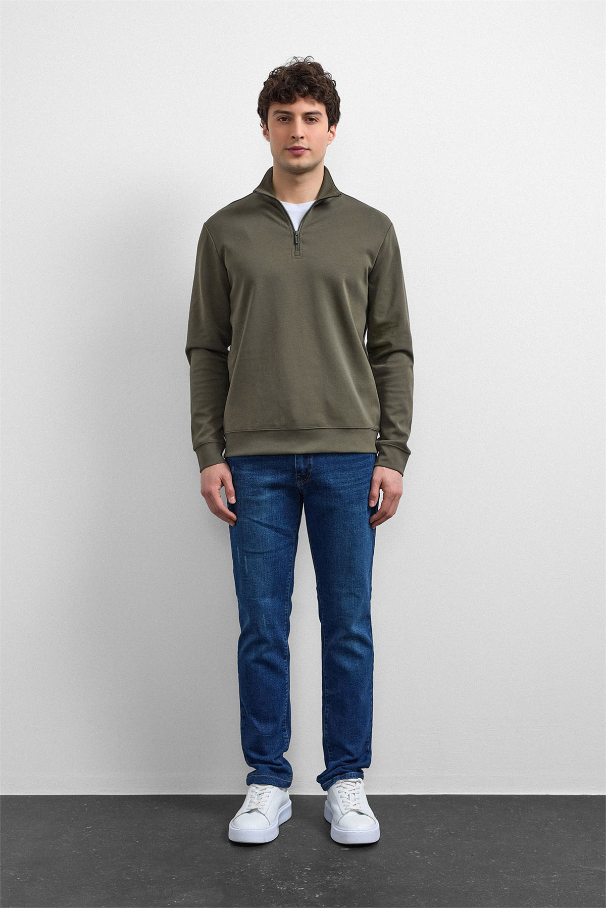 REGULAR FIT YARIM FERMUARLI SWEAT