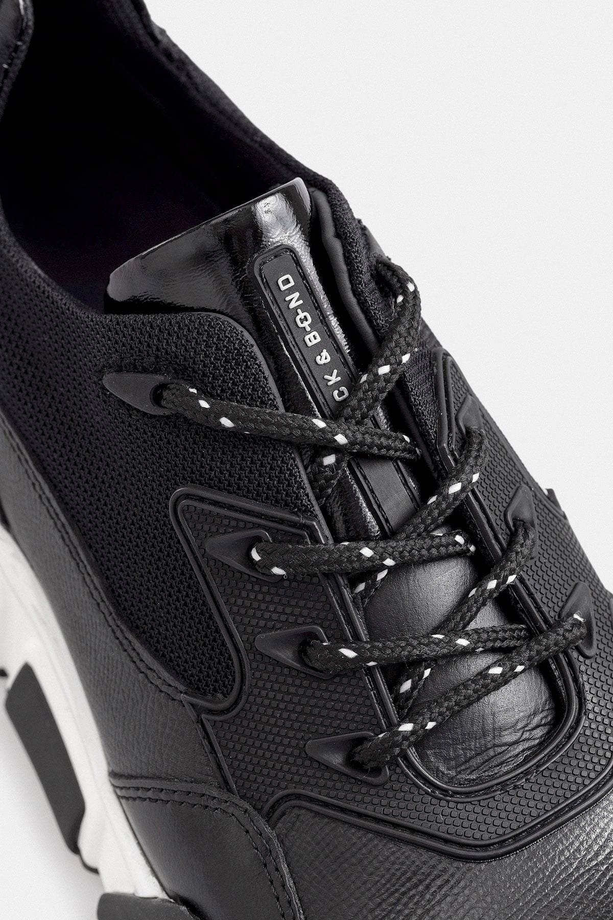 Siyah Deri Sneaker Ayakkabı