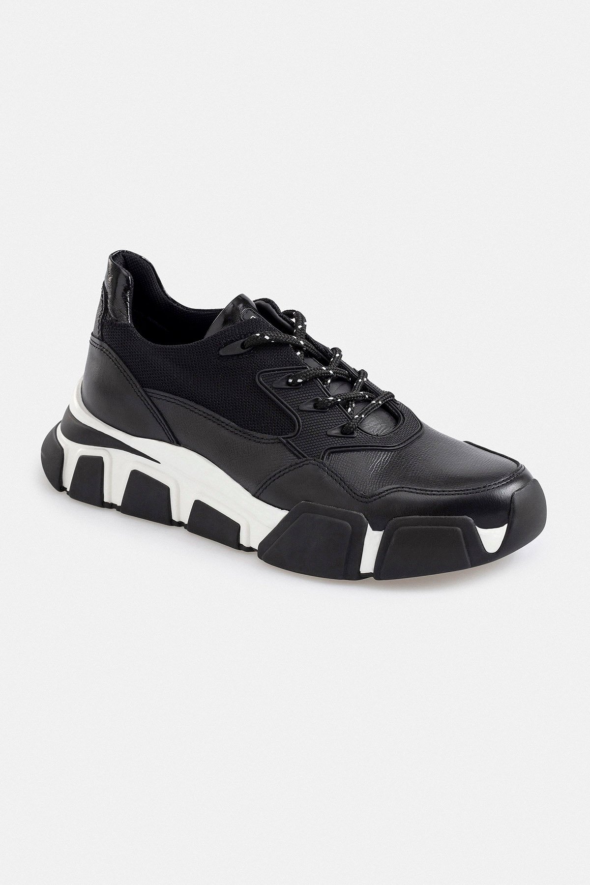 Siyah Deri Sneaker Ayakkabı