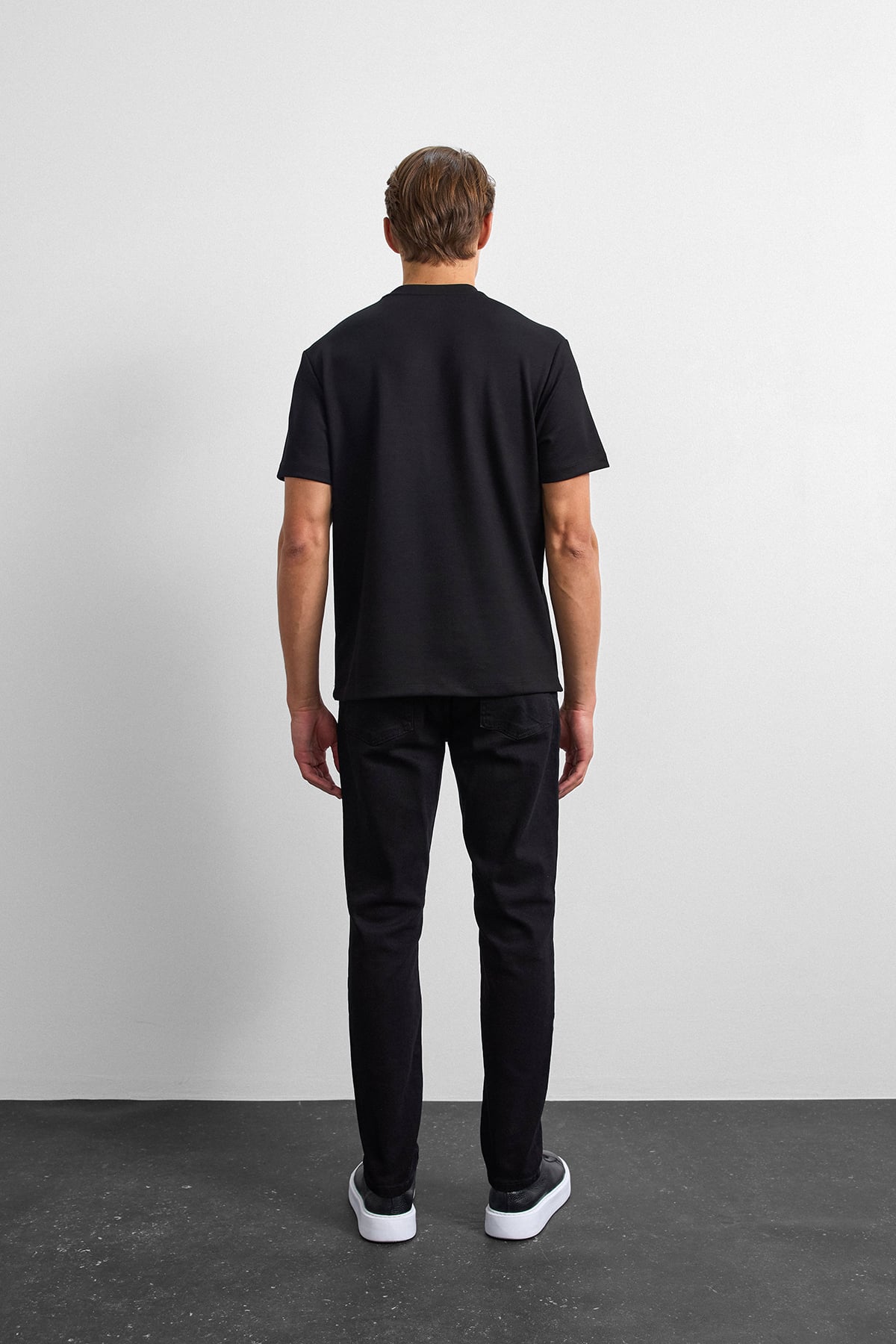 Siyah Regular Fit Basıc Tişört