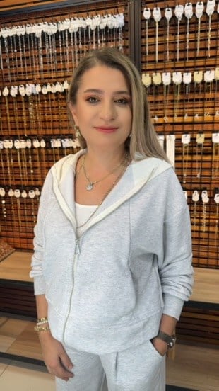 GIRİ KAPÜŞONLU EŞOFMAN TAKIMI