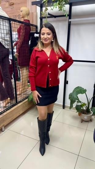 GOLD DÜĞMELİ KIRMIZI HIRKA