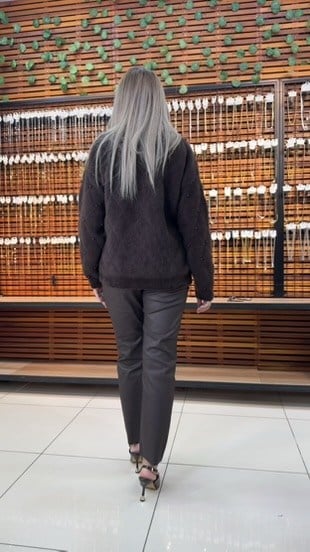 İNCİ DETAYLI ANGORA KAHVE HIRKA