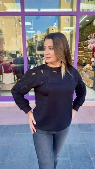 İŞLEMELİ SİYAH SWEAT