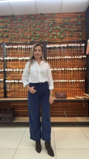 MAVİ KALPLİ BEYAZ GÖMLEK
