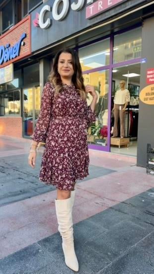 ŞİFON ÇİÇEKLİ KISA BORDDO ELBİSE