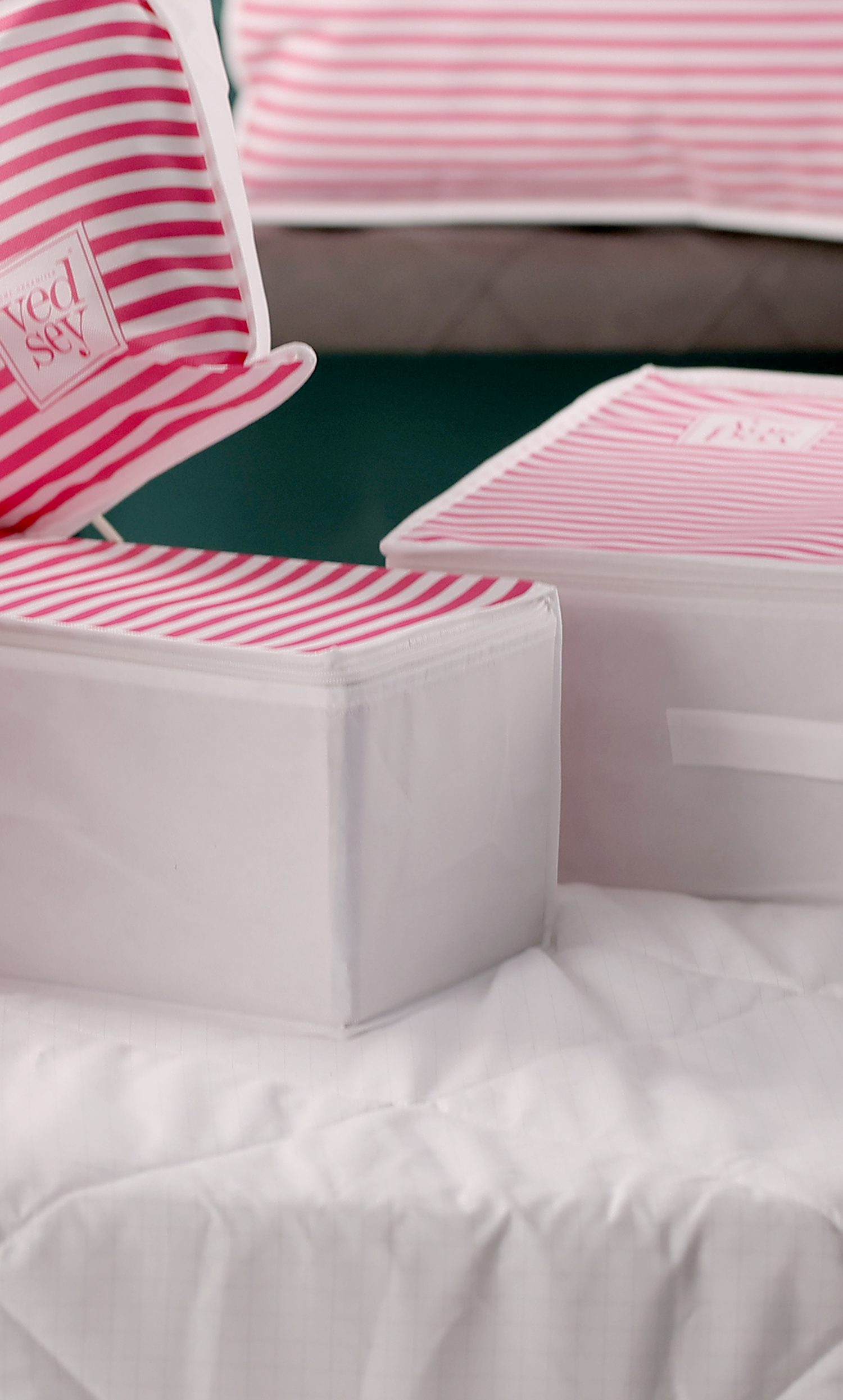 Vedsey Home Organizer5'li Set Baza Altı Düzenleyici Küçük Boy Hurç Pembe Çizgili 50x25x20 Cm