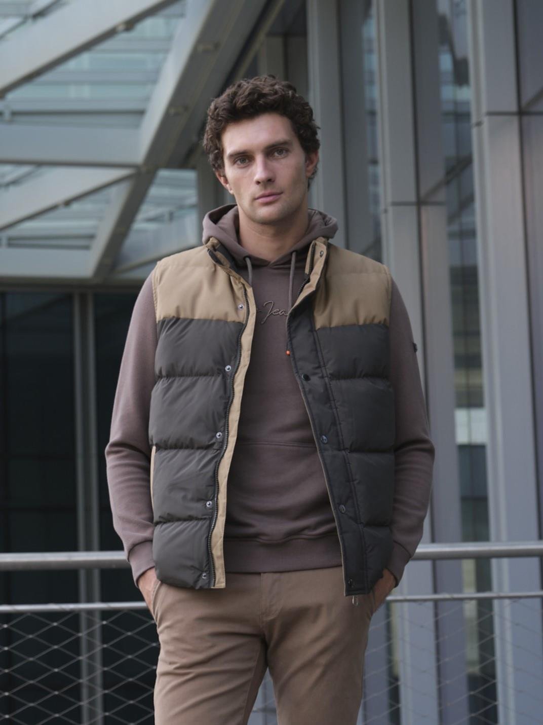 Erkek Slim Fit Haki Rüzgar ve Su İtici Termo İç Astarlı Nefes Alabilen Yelek NCS JEANS 4516