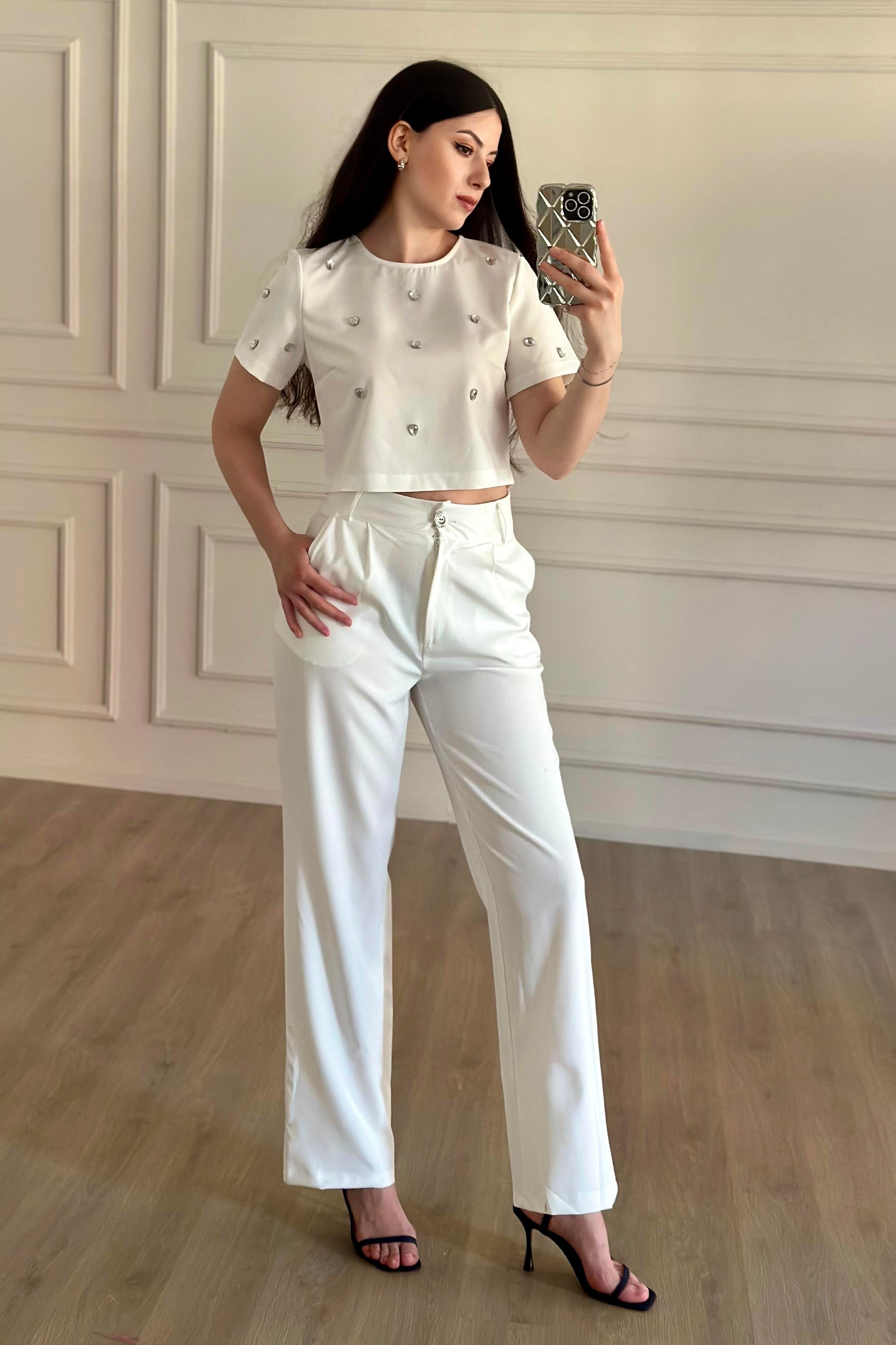 Beyaz taşlı crop pantolon ikili takım
